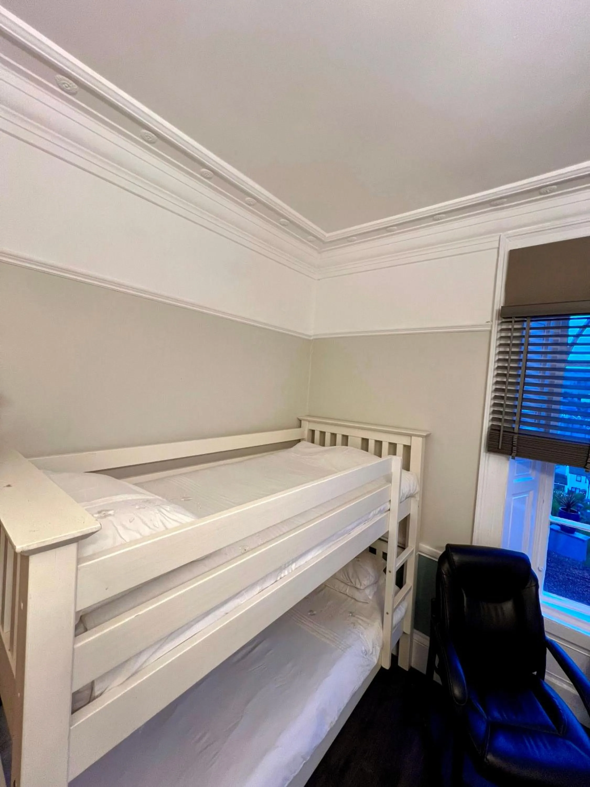 Bed in Ivybank Villa