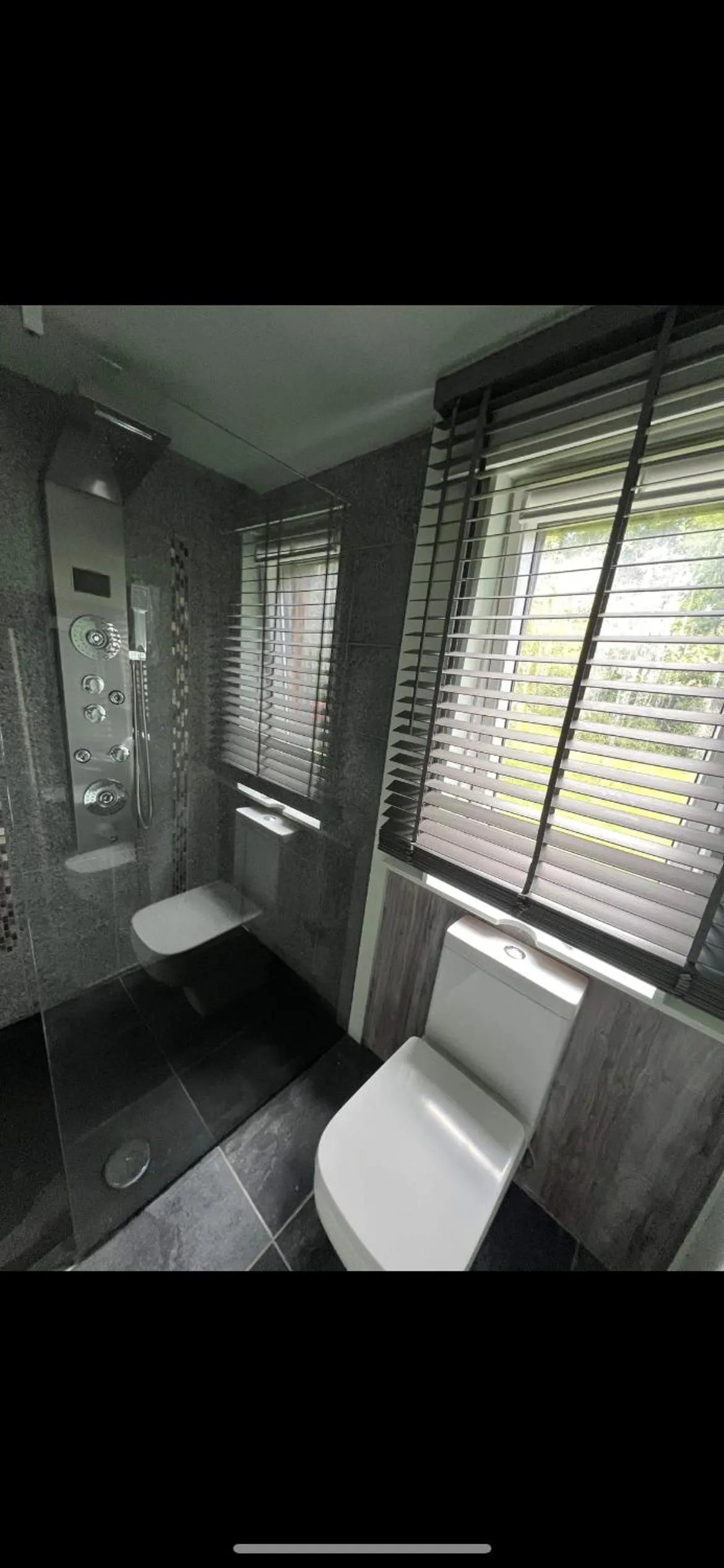 Shower in Ivybank Villa