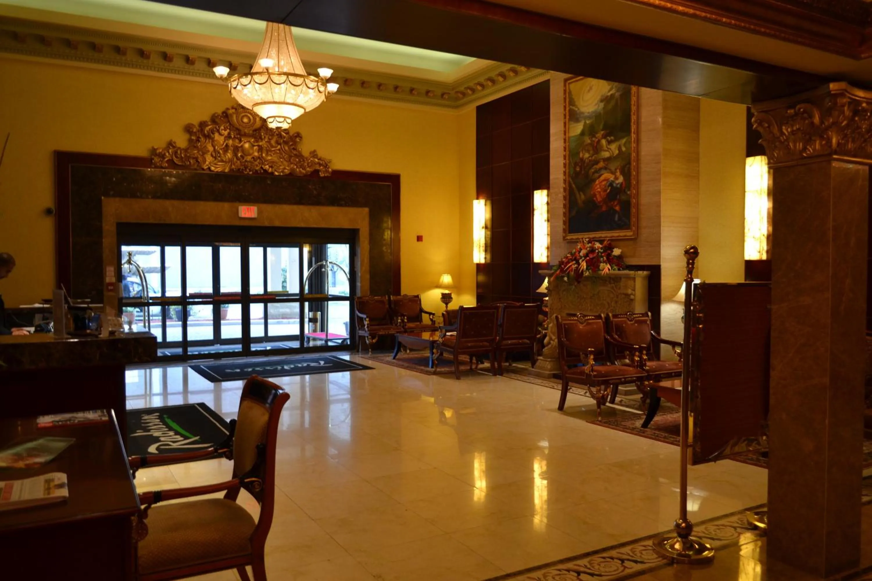 Lobby or reception in Radisson Hotel Toronto Airport West