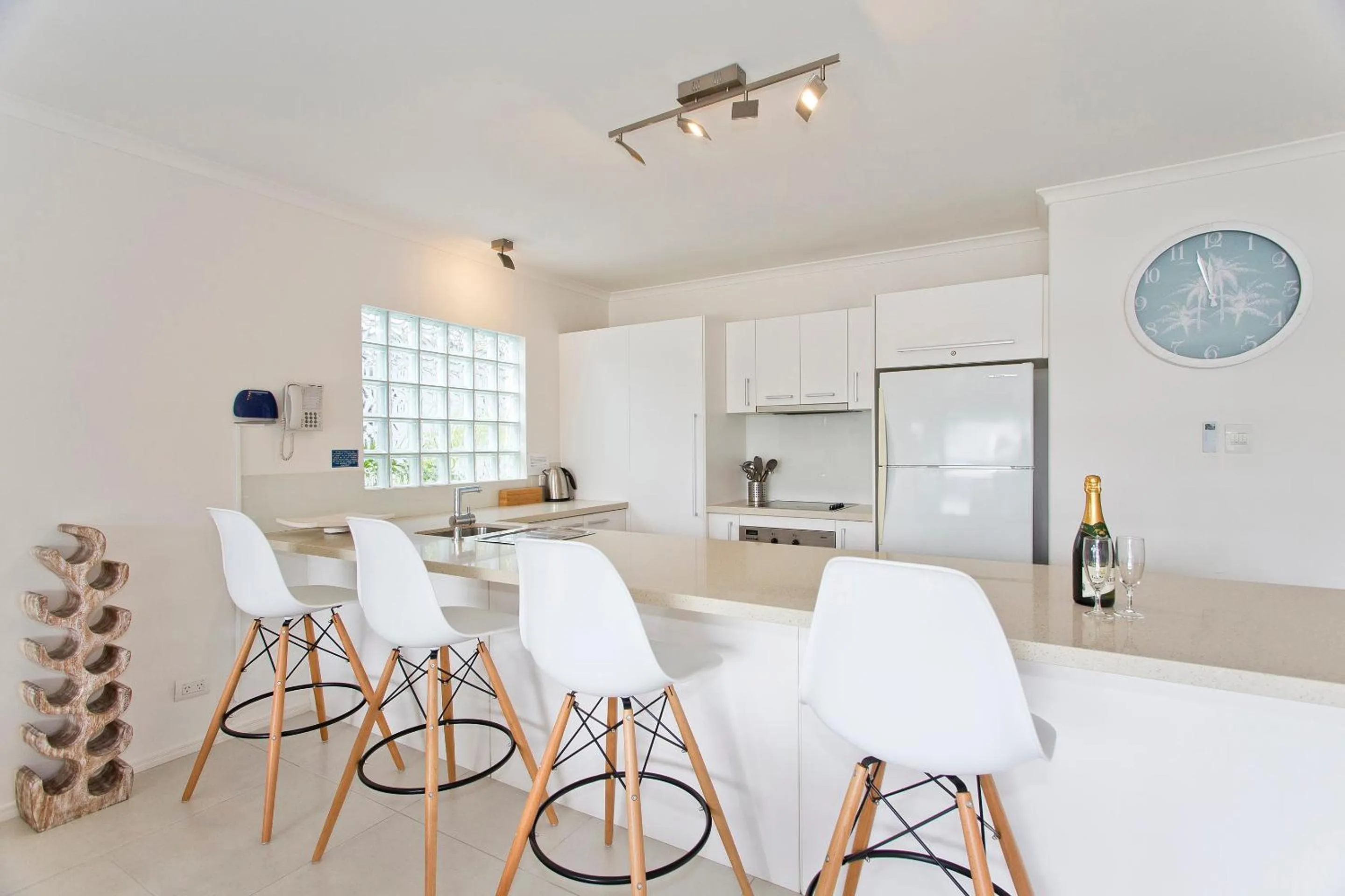 Kitchen or kitchenette in Offshore Noosa Resort