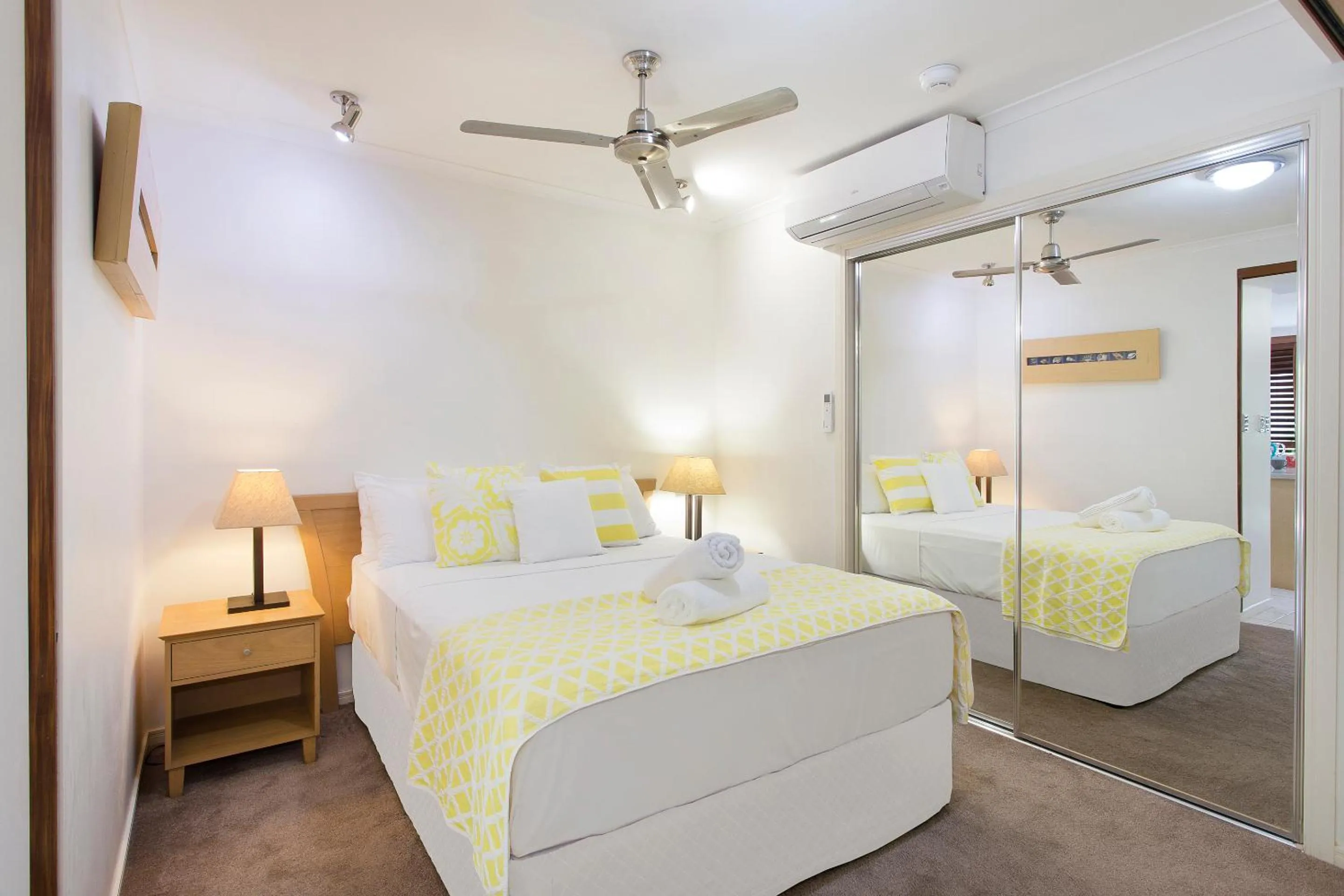 Bedroom, Bed in Offshore Noosa Resort