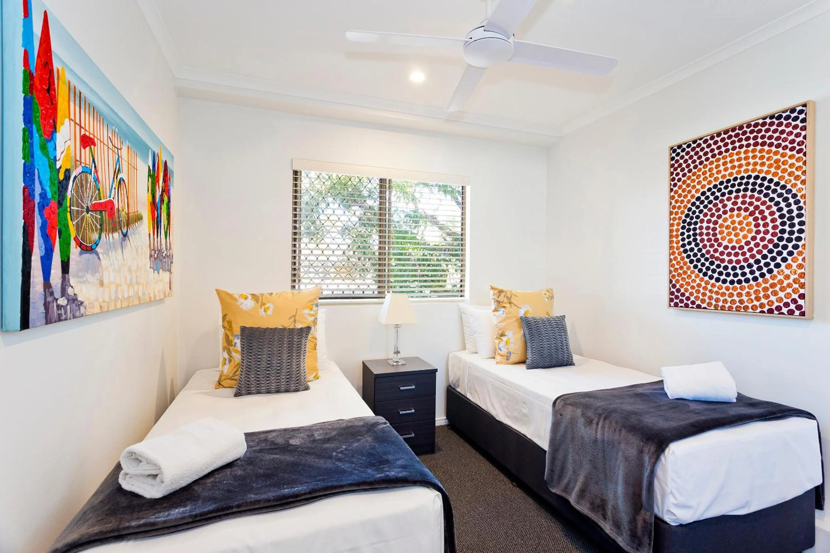 Bedroom, Bed in Offshore Noosa Resort