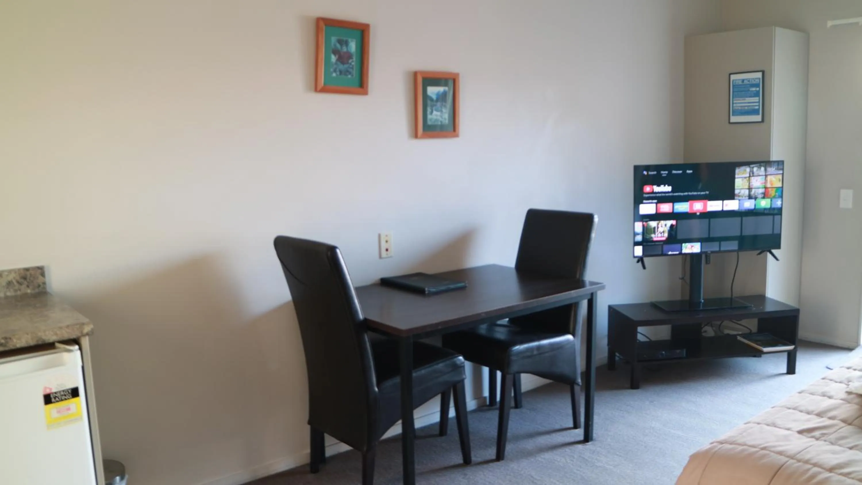 Seating area in Executive On Fenton