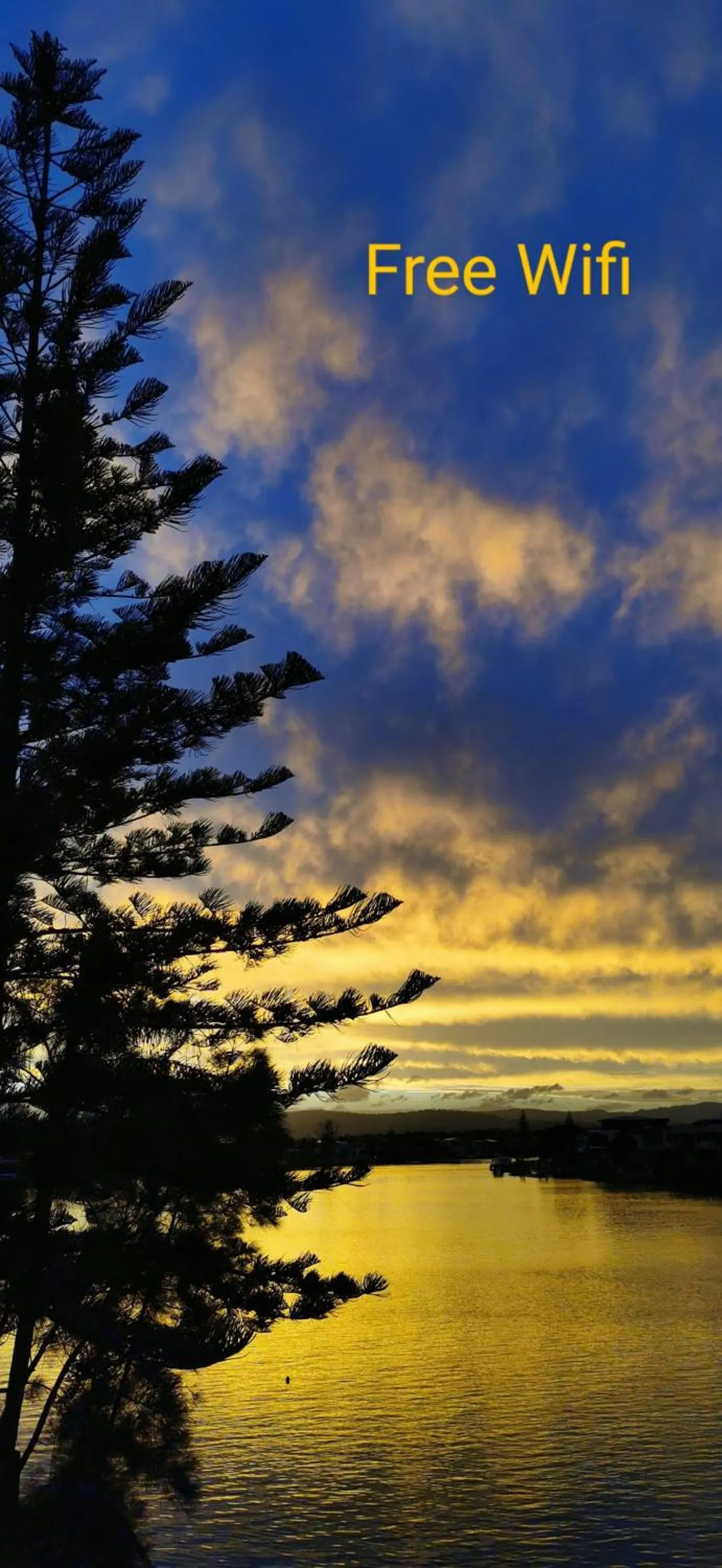 Surfers Hawaiian Holiday Apartments