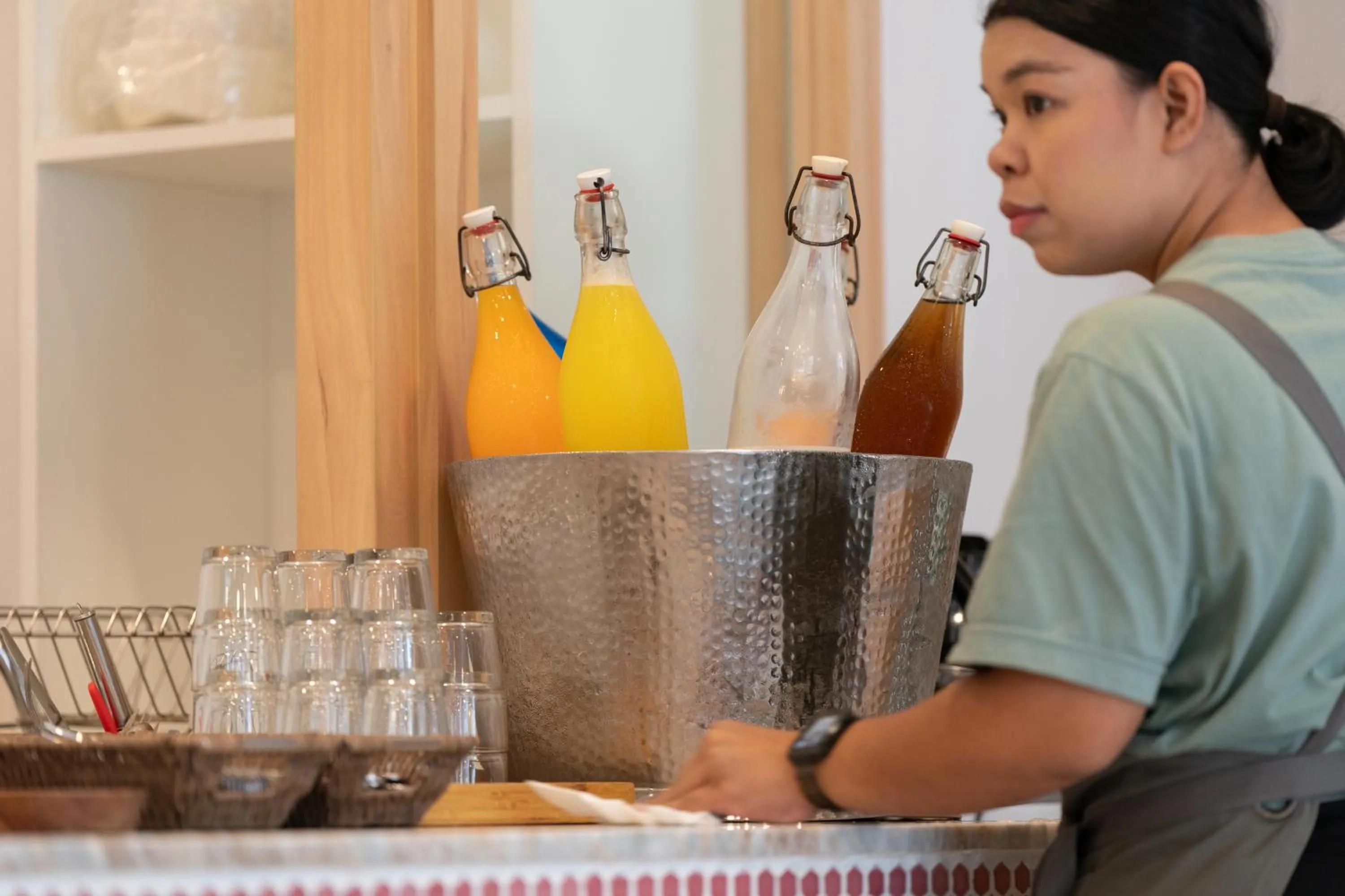 Food and drinks in The Verandah - SHA Extra Plus