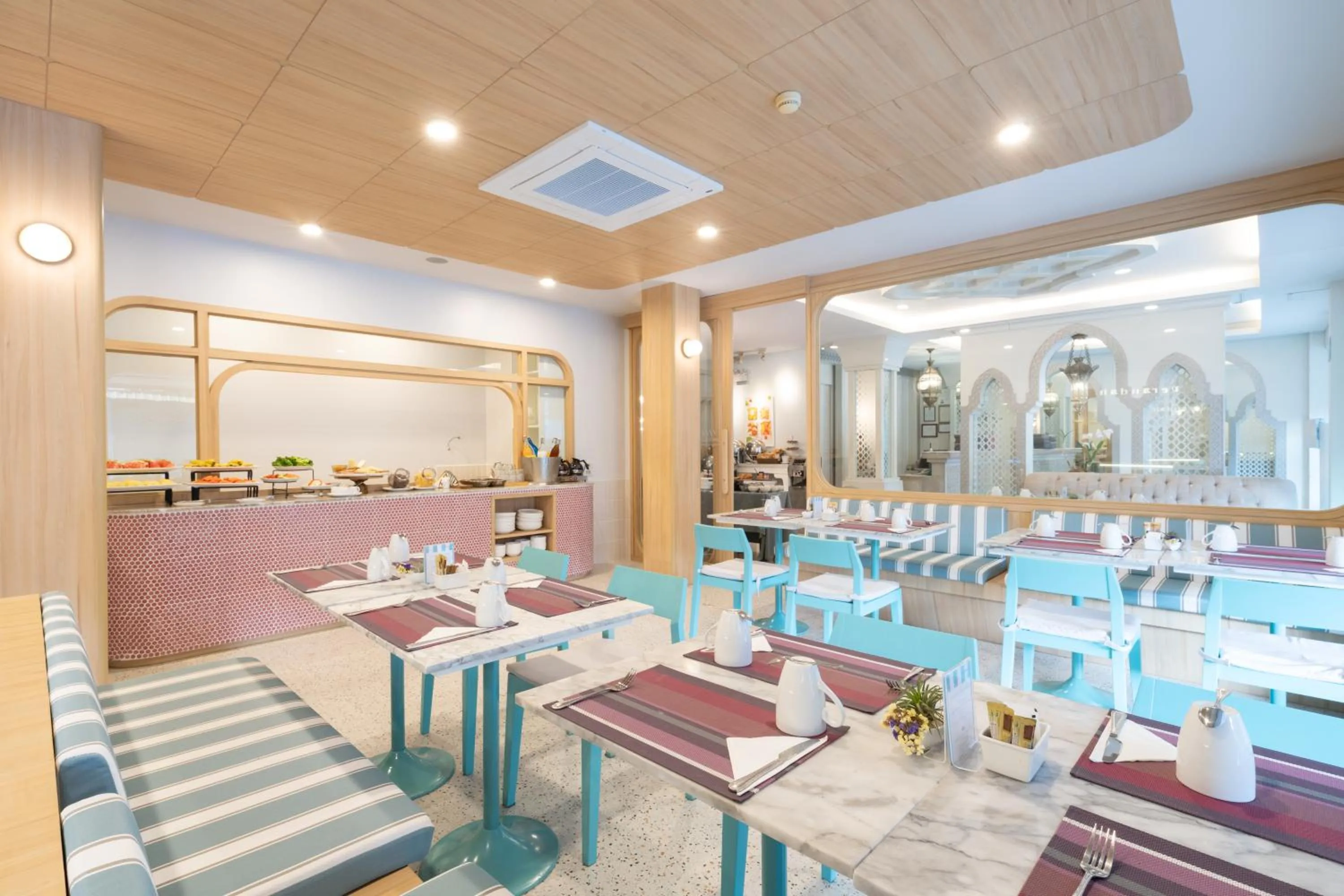 Restaurant/places to eat in The Verandah - SHA Extra Plus