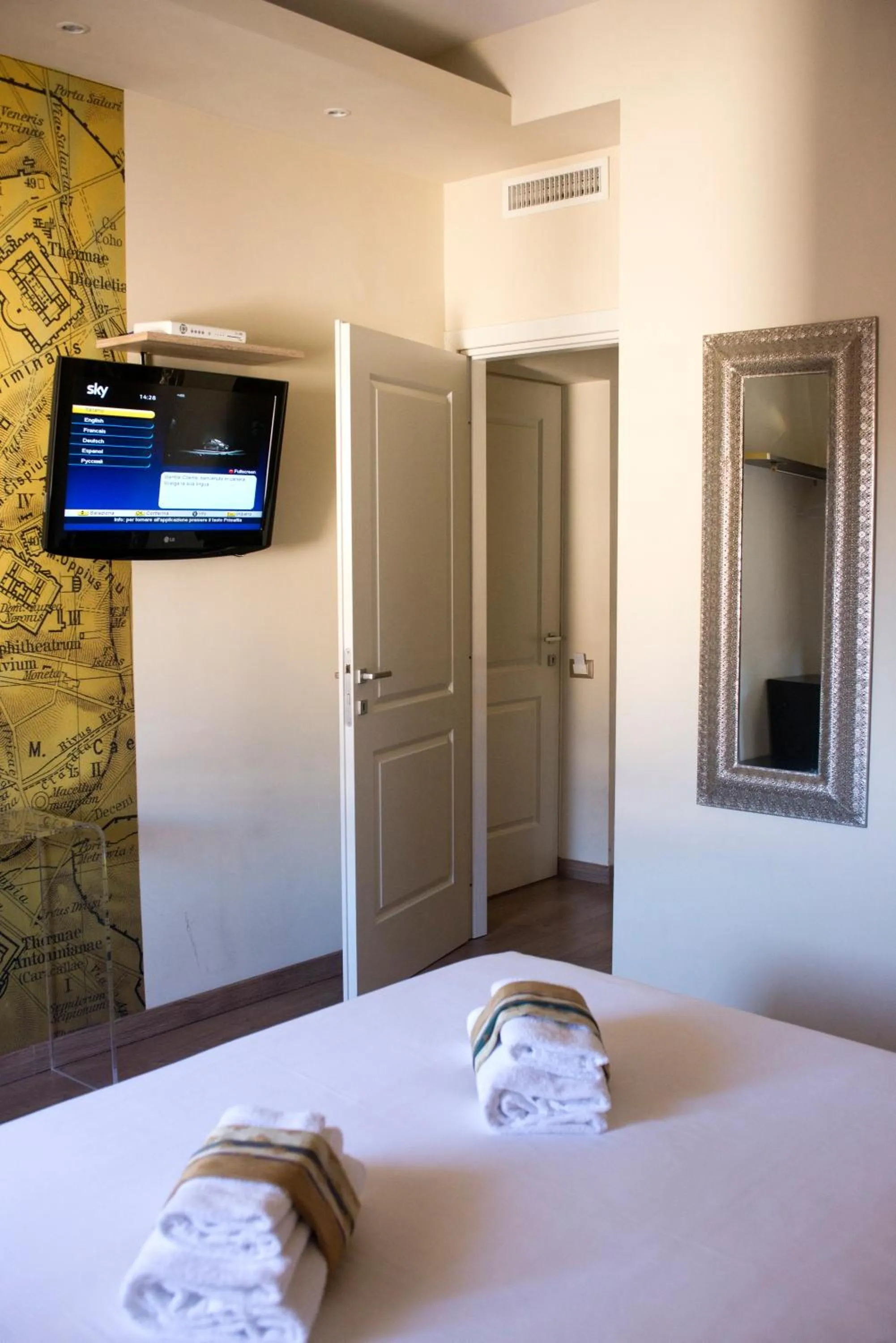 TV and multimedia, Bed in Al centro di Roma