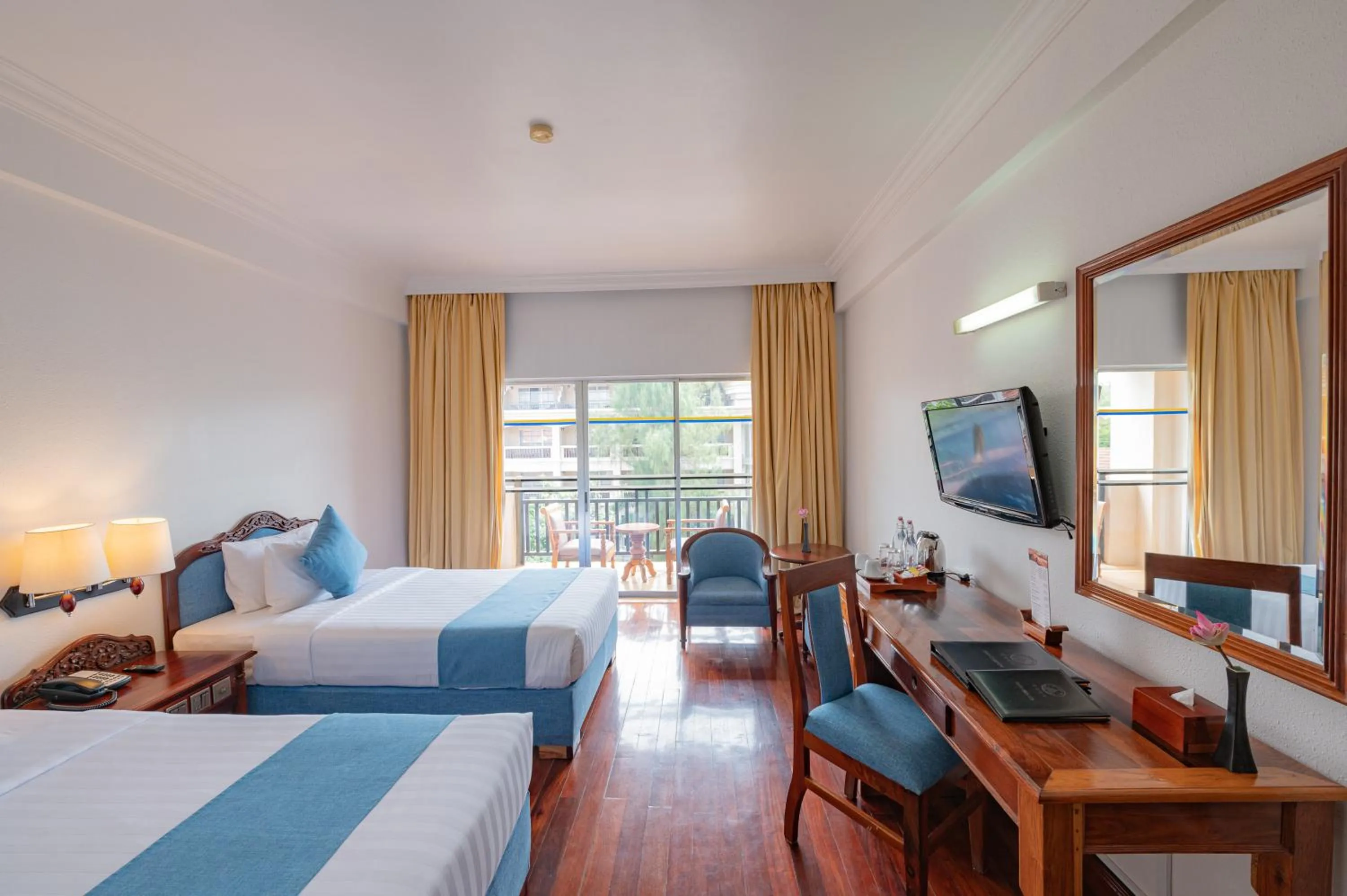 Bedroom, Bed in Hotel Somadevi Angkor Resort & Spa