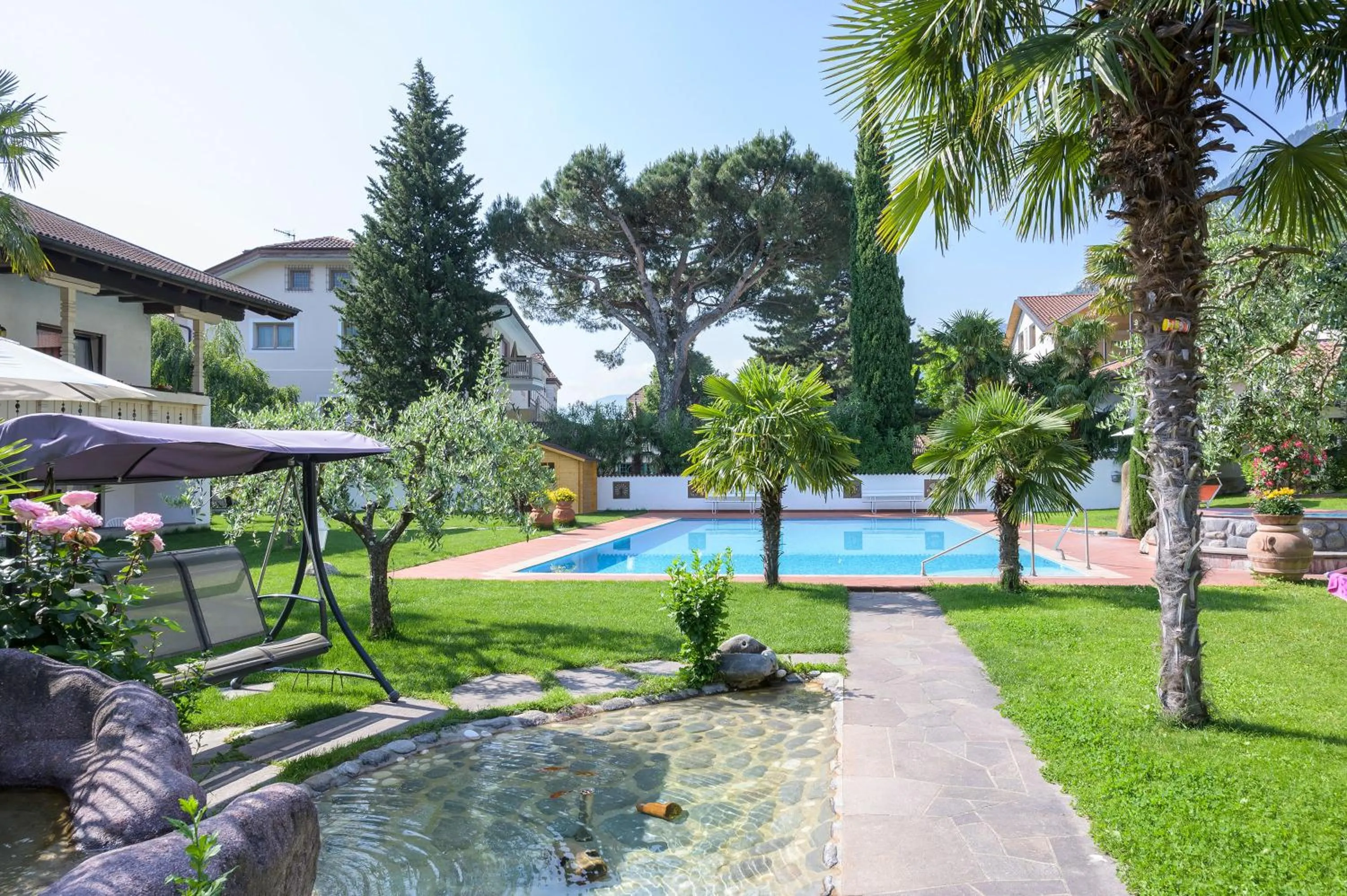 Swimming pool in Glanzhof Hotel & Apartments