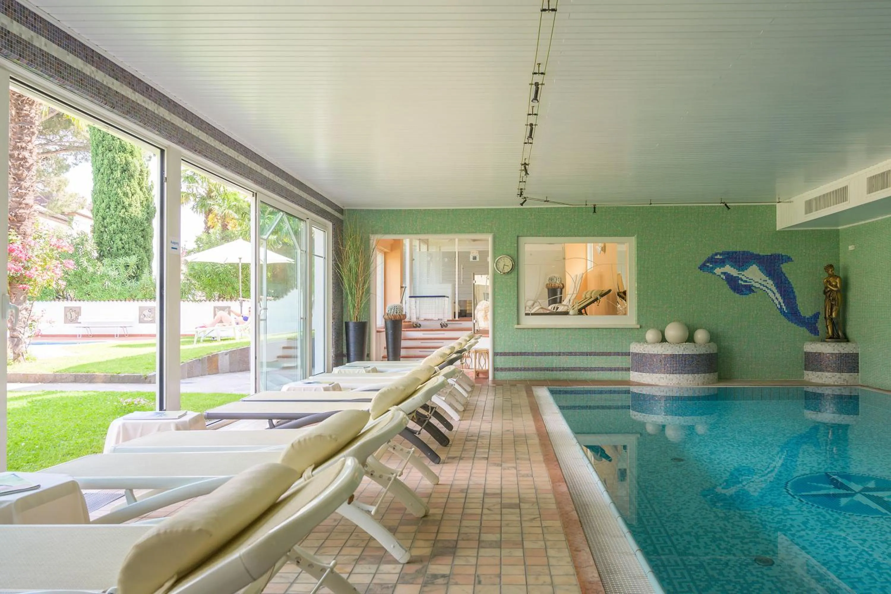 Swimming pool in Glanzhof Hotel & Apartments