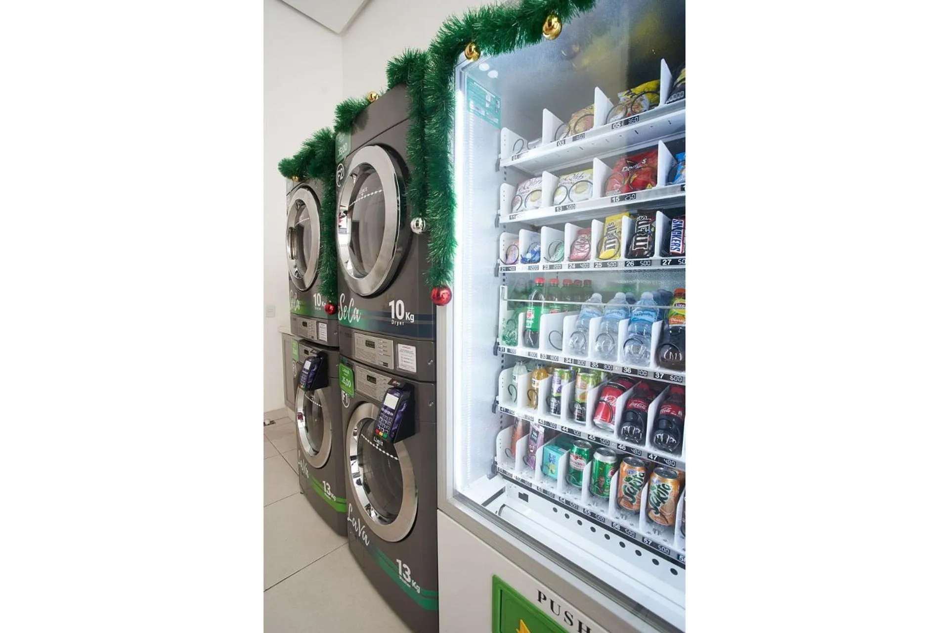 vending machine in RioStay Residence - Riocentro