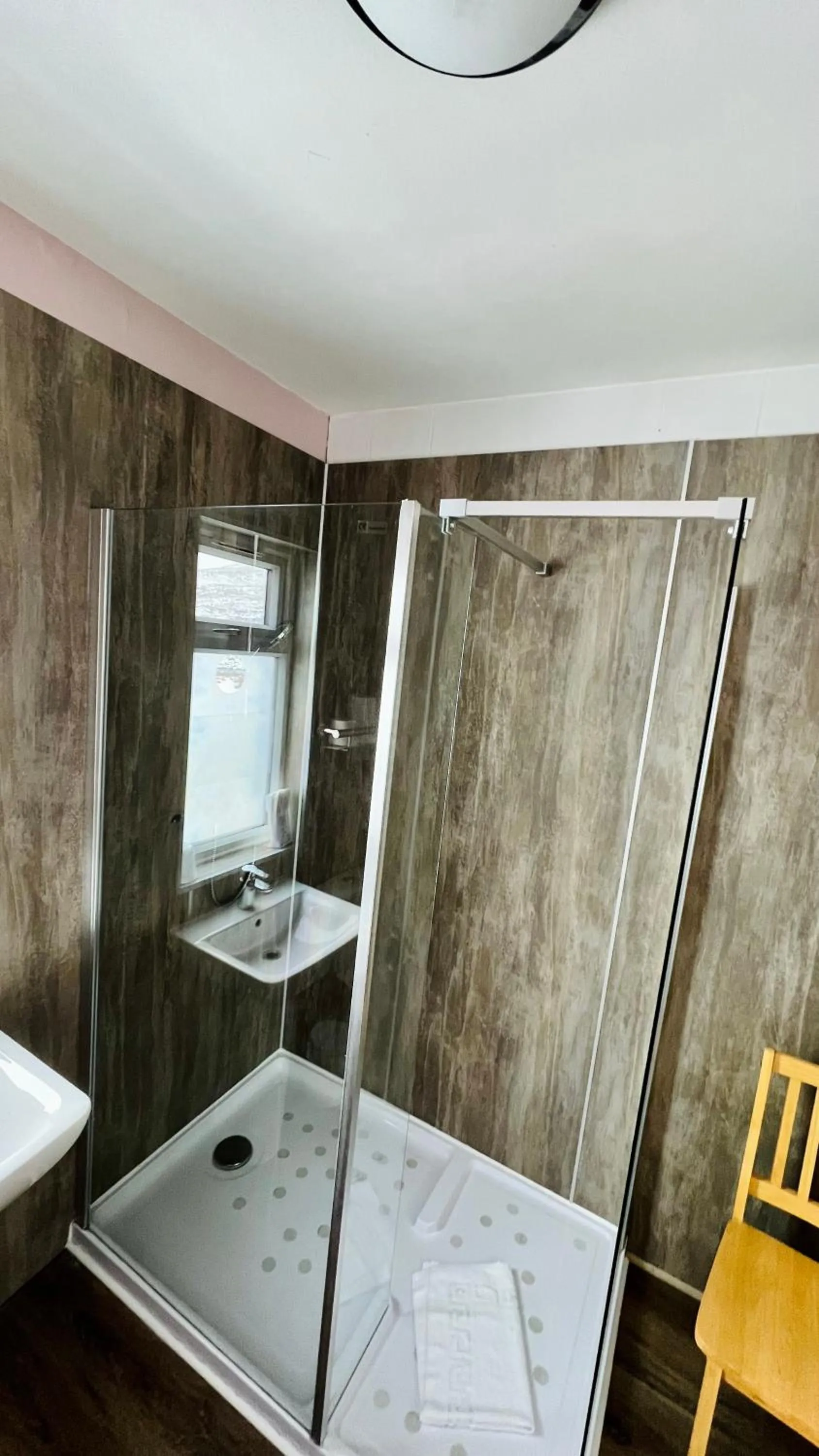 Bathroom in Aultguish Inn