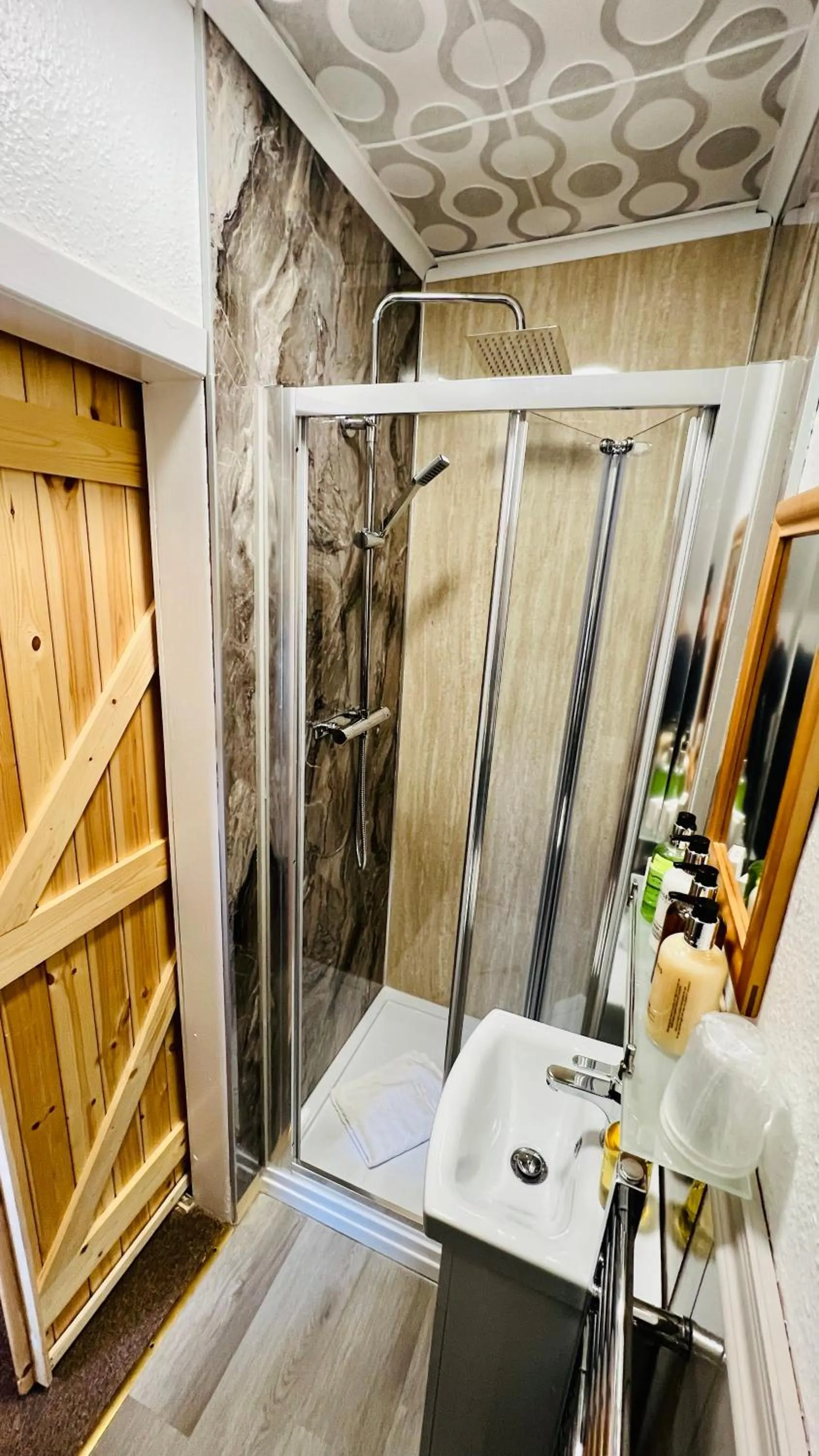 Bathroom in Aultguish Inn