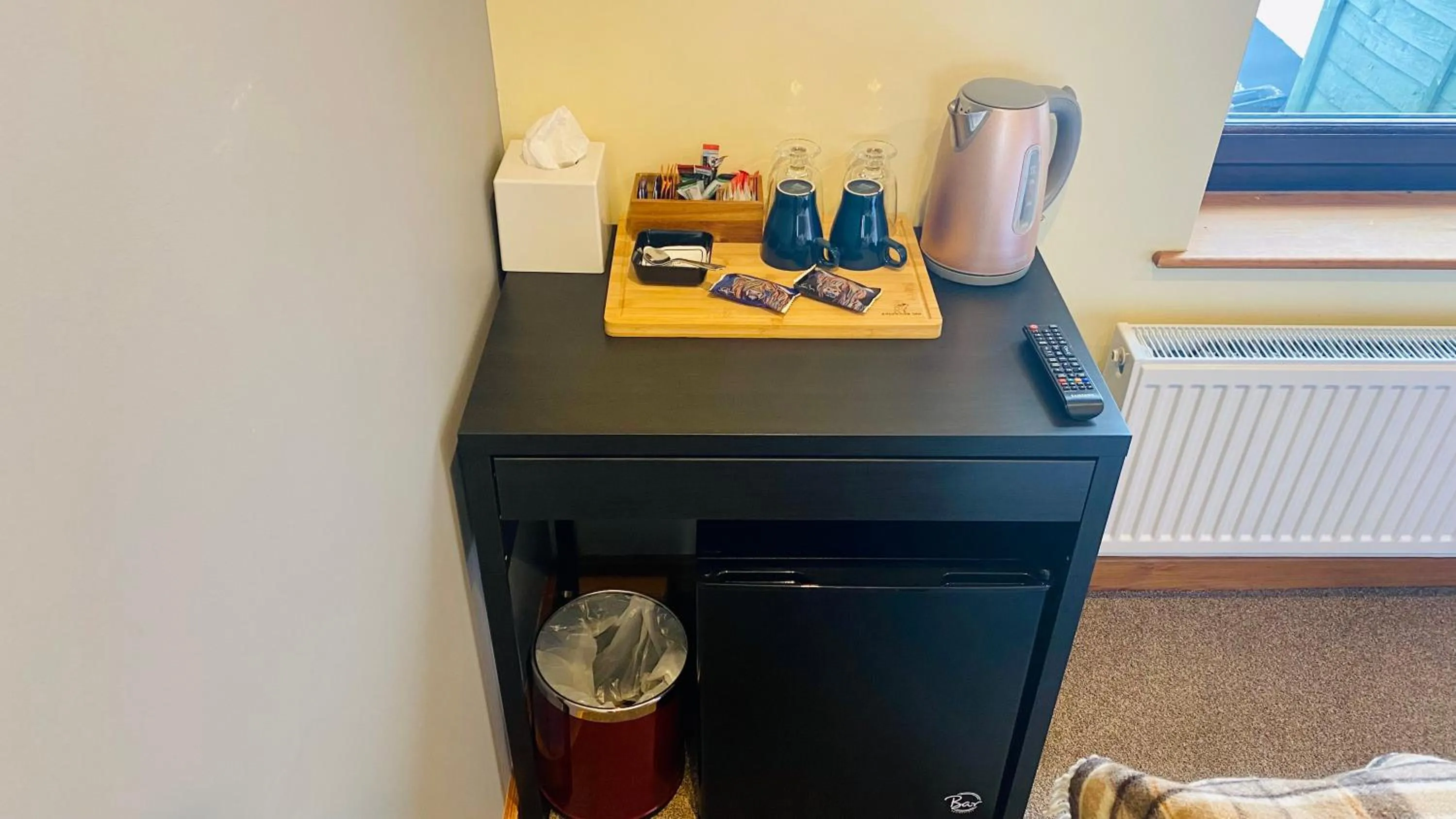 Coffee/tea facilities in Aultguish Inn