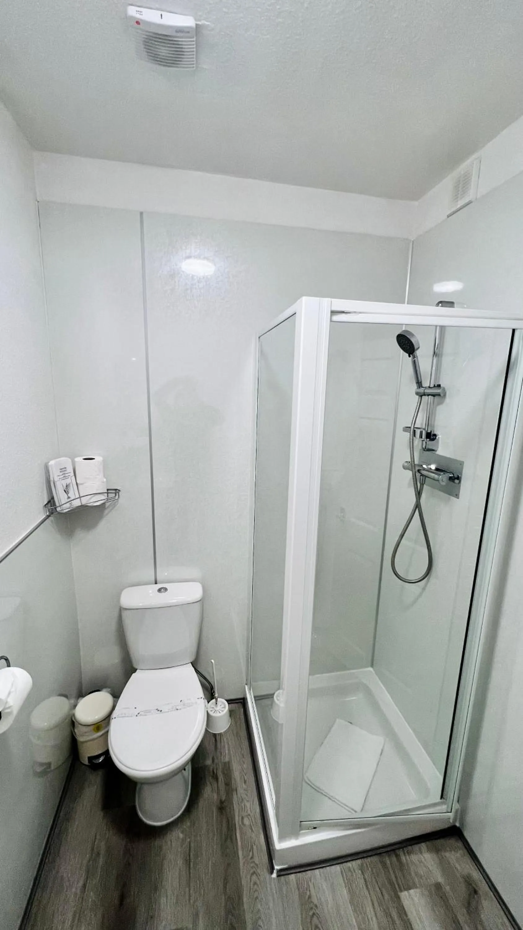 Bathroom in Aultguish Inn