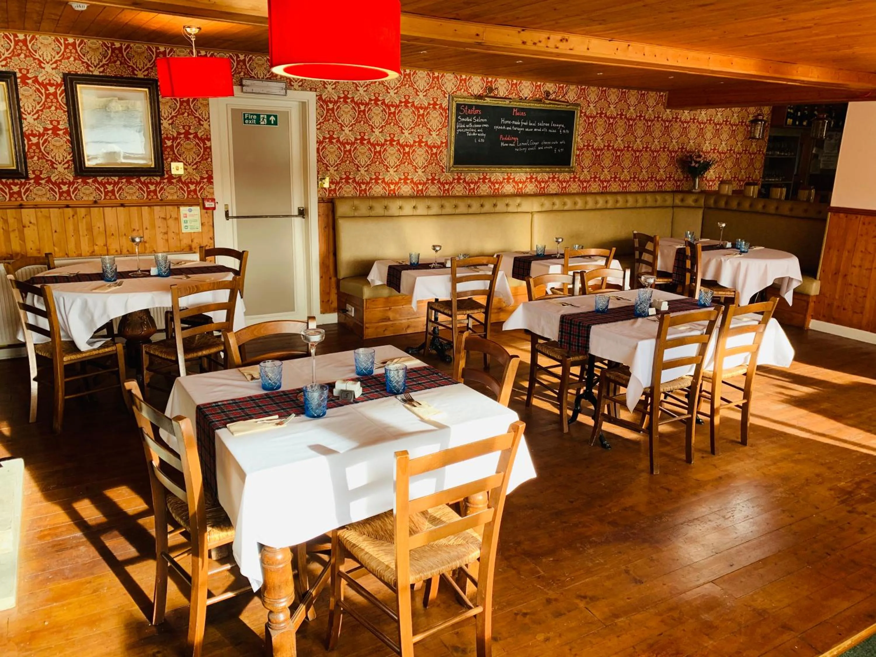 Restaurant/places to eat in Aultguish Inn