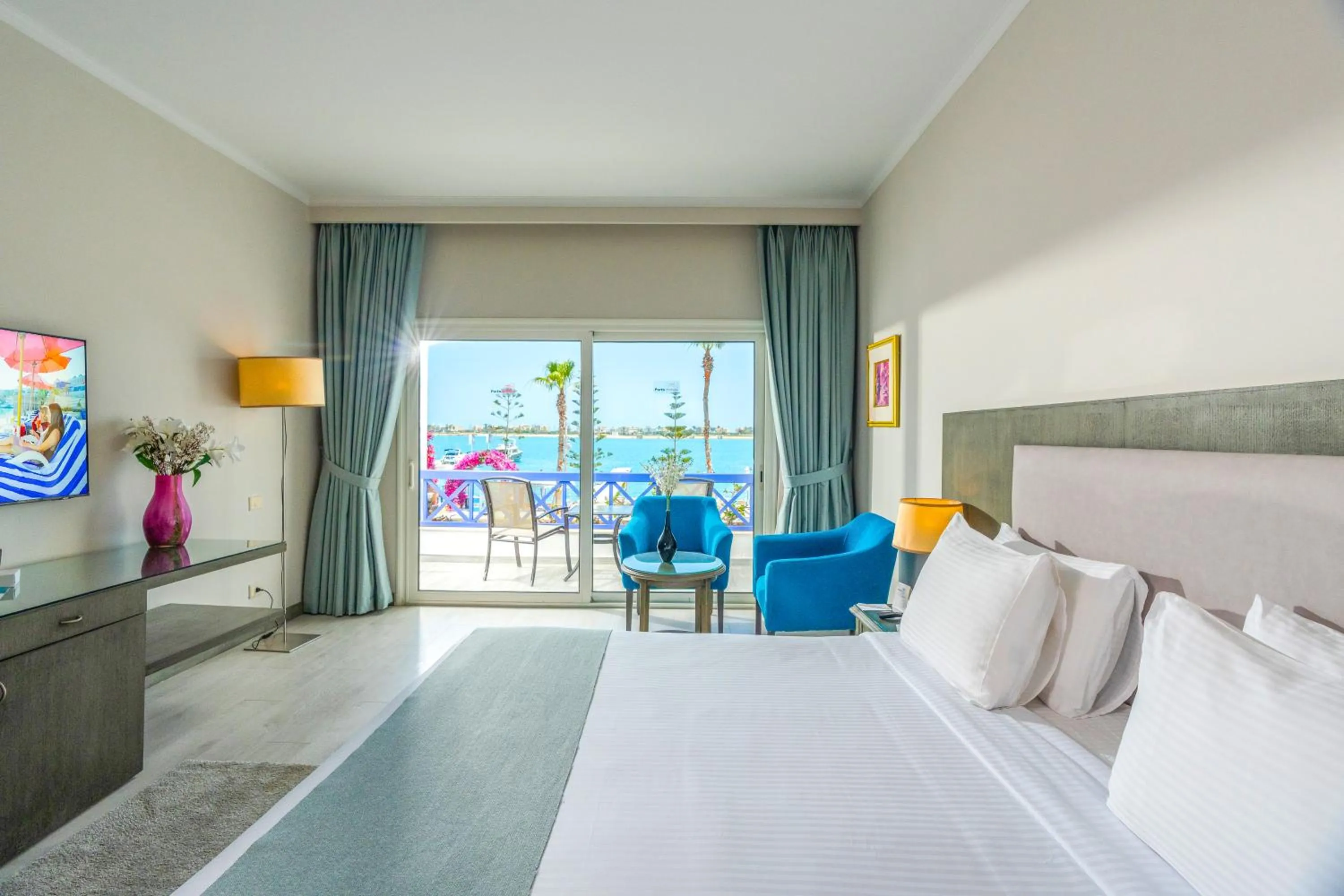 Bedroom, Bed in Porto Marina Resort & Spa Al Alamein