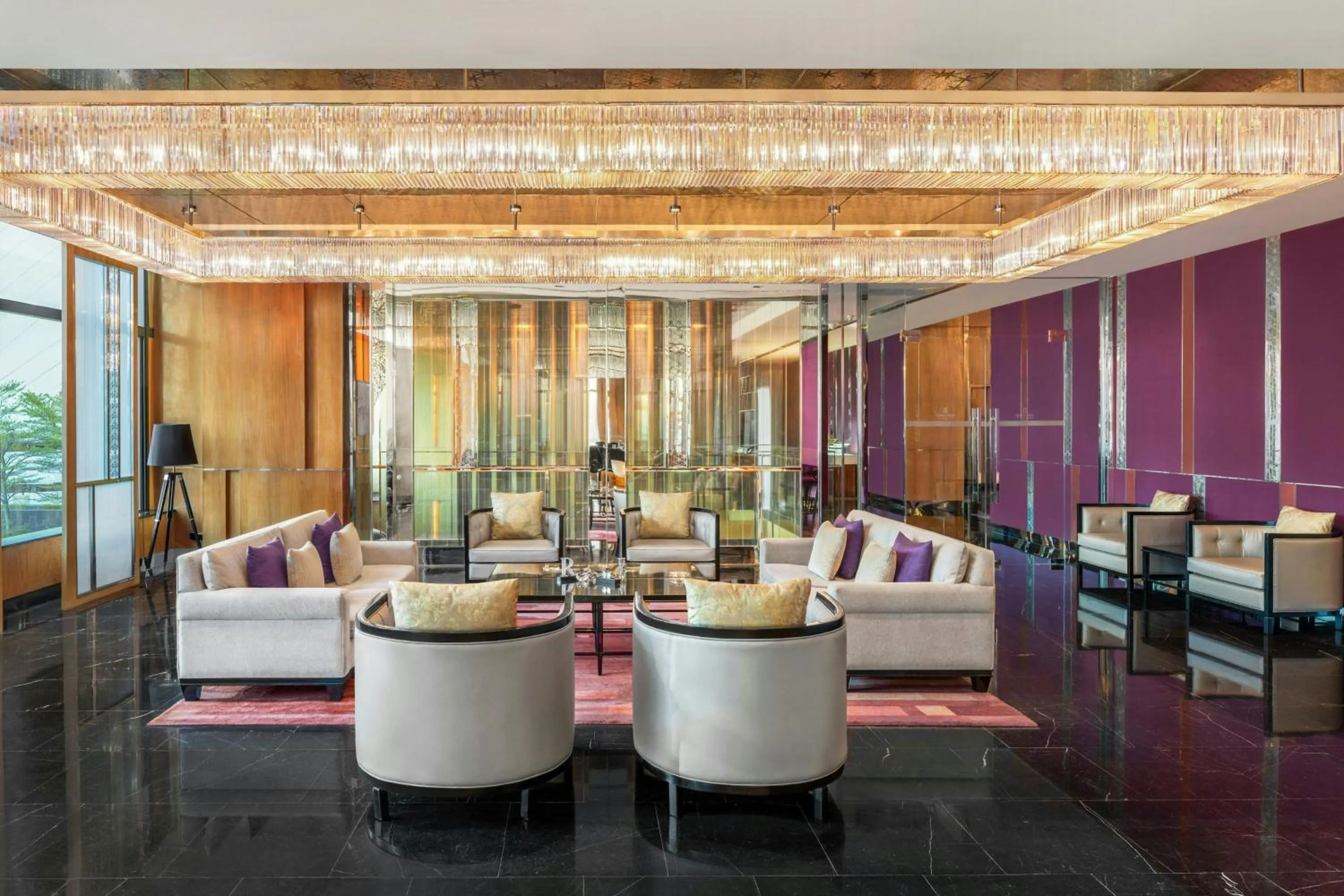 Meeting/conference room in Renaissance Bangkok Ratchaprasong Hotel by Marriott