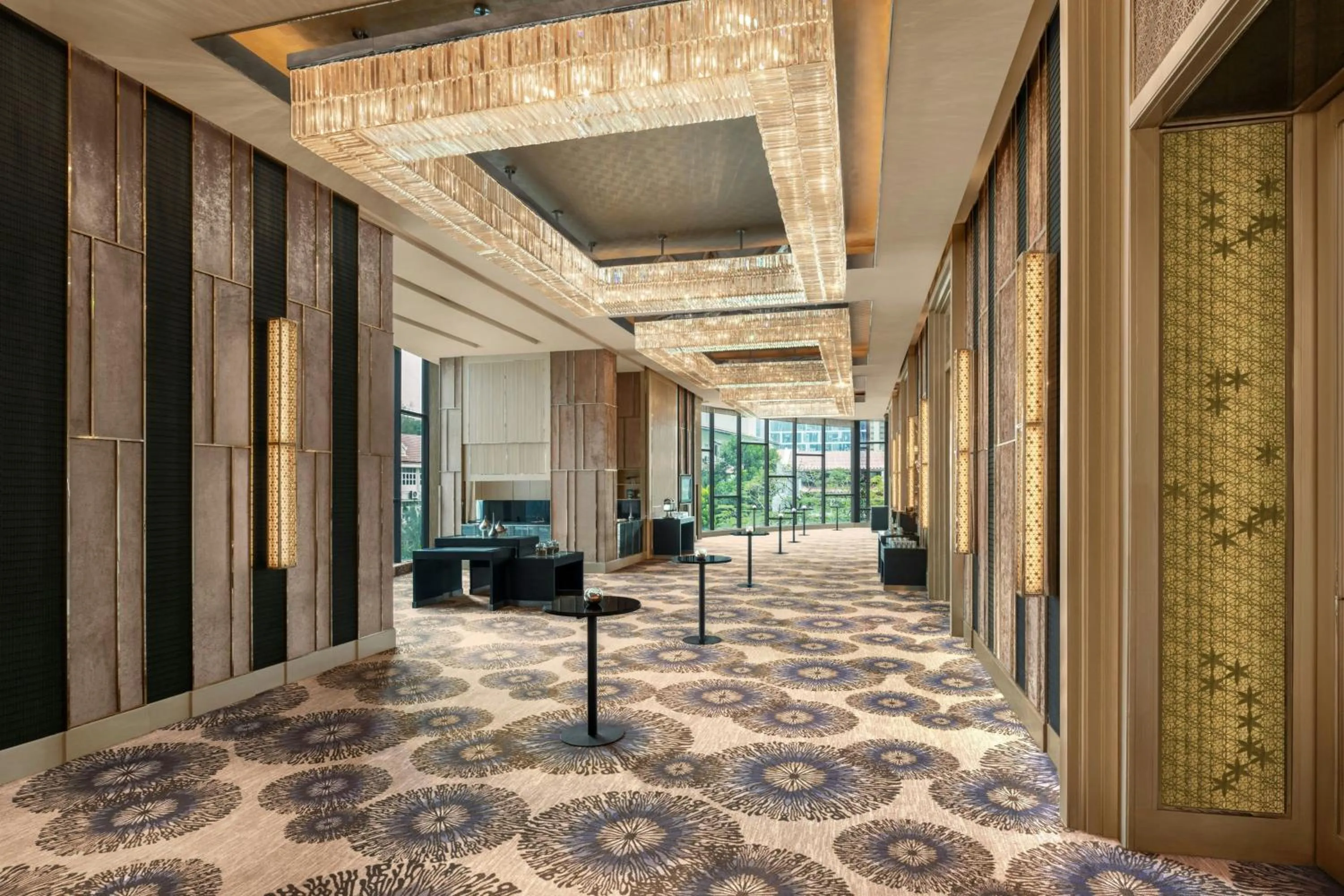 Meeting/conference room in Renaissance Bangkok Ratchaprasong Hotel by Marriott