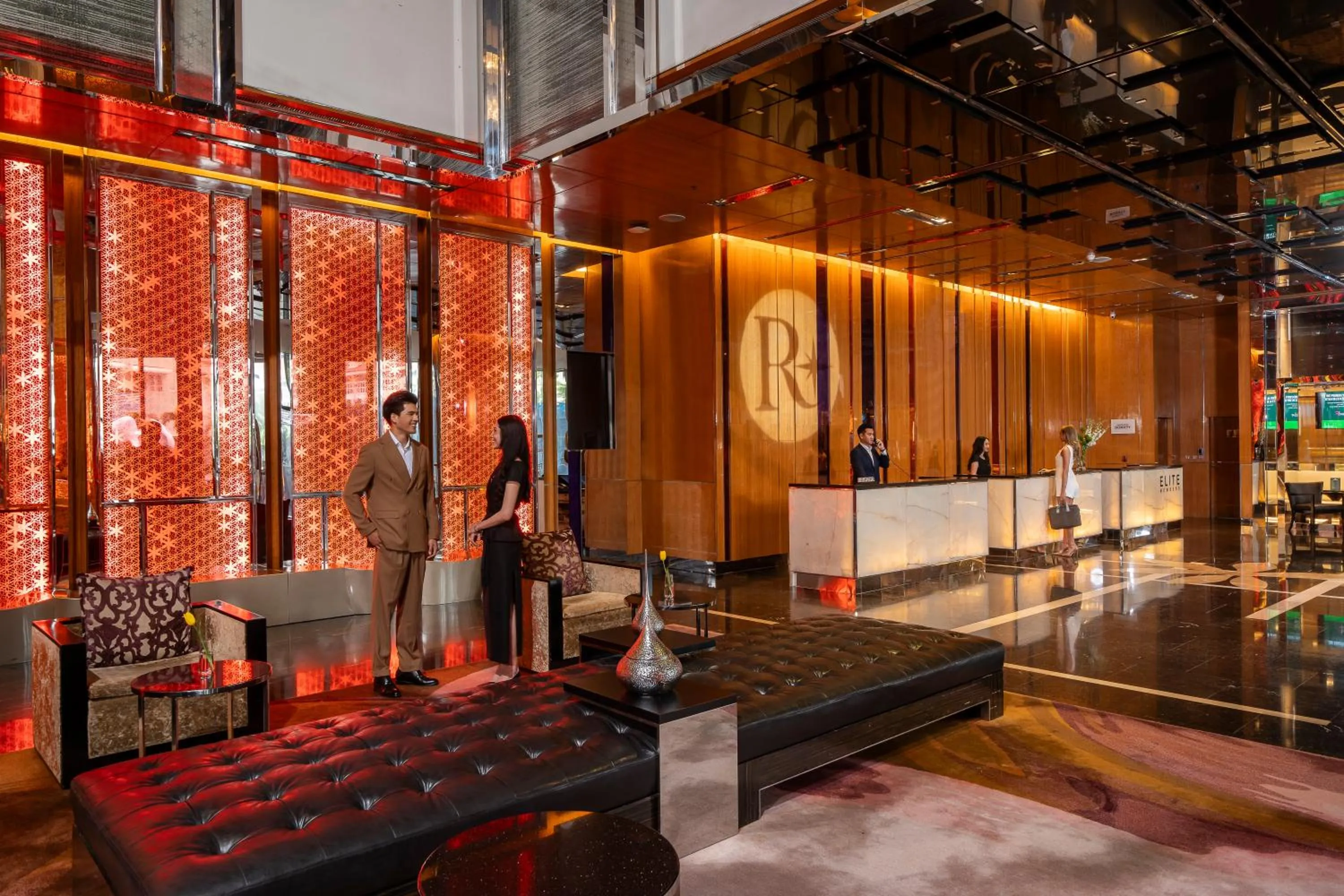 Lobby or reception in Renaissance Bangkok Ratchaprasong Hotel by Marriott