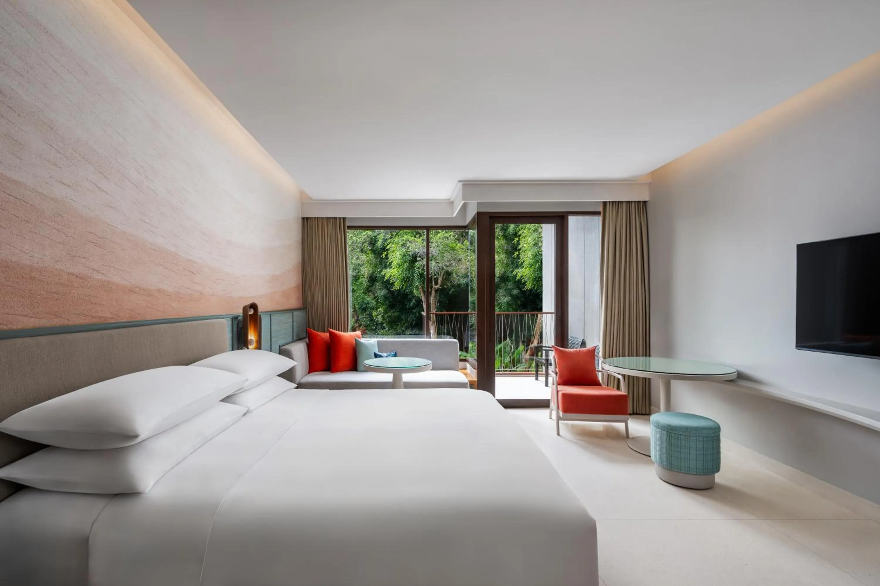 Bed in Renaissance Phuket Resort & Spa