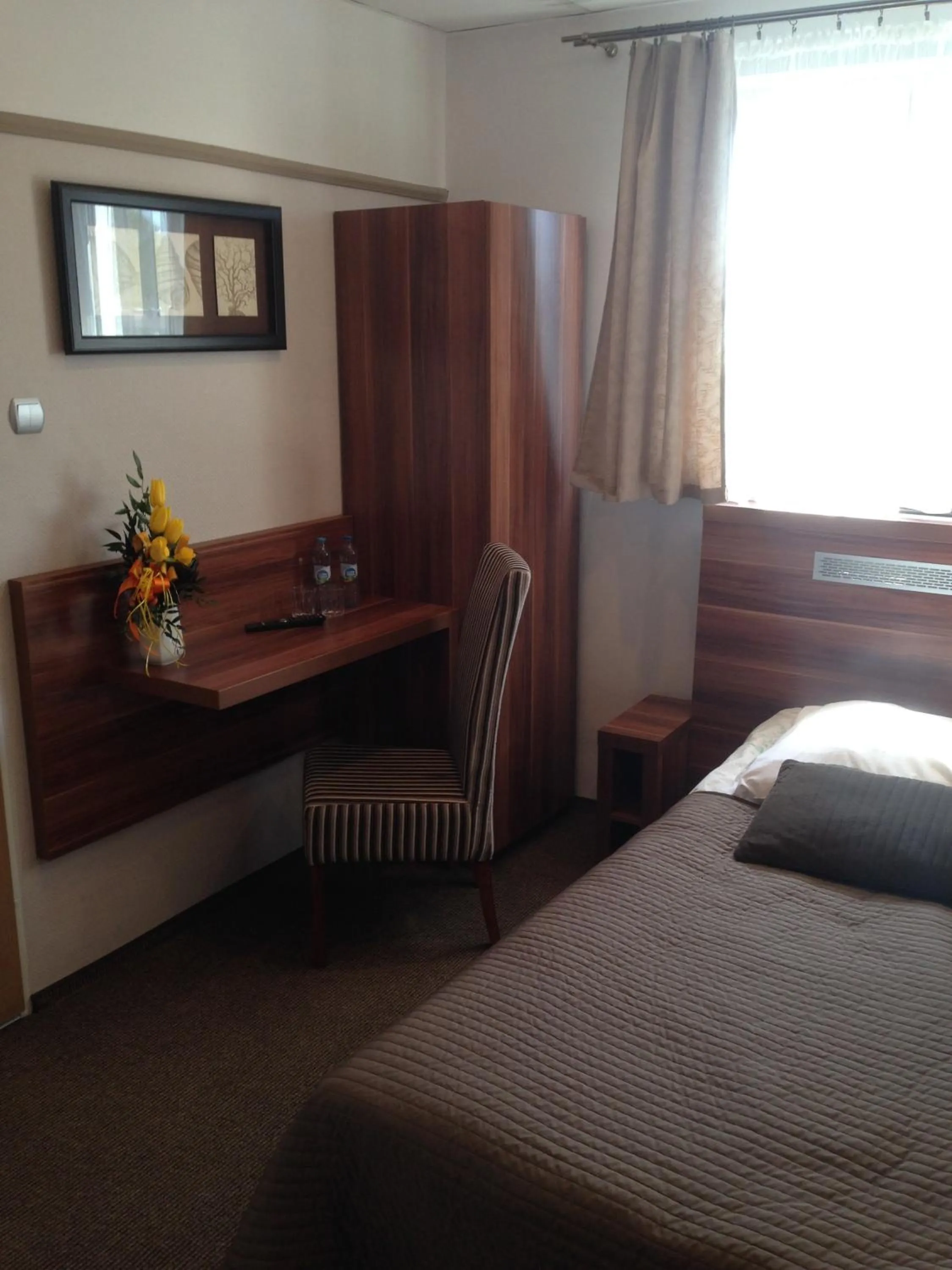 Photo of the whole room, Bed in Hotel & Restauracja Glass