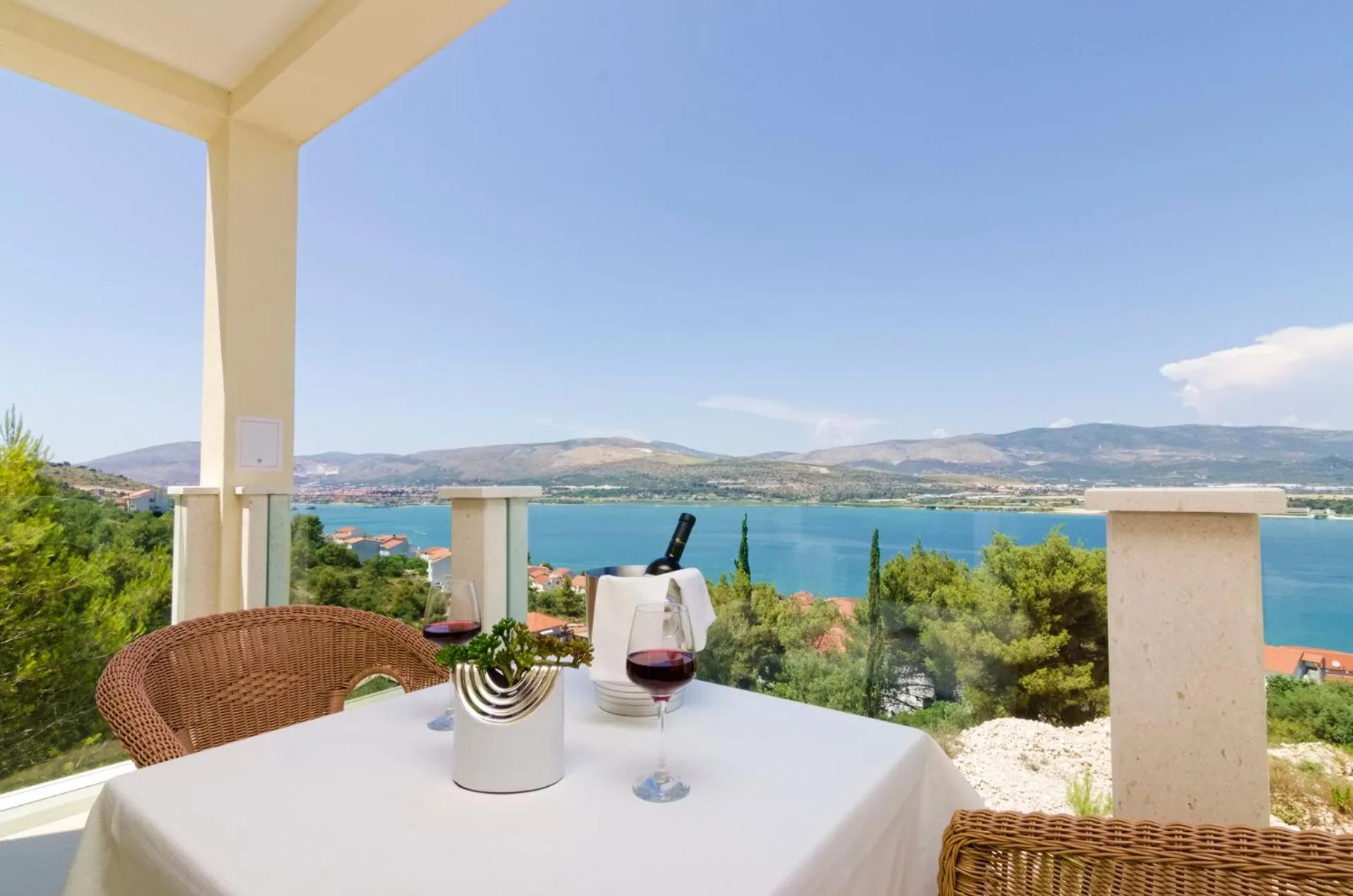 Luxury Villa Star Lights Trogir - heated pool, hot tub, gym, billiard