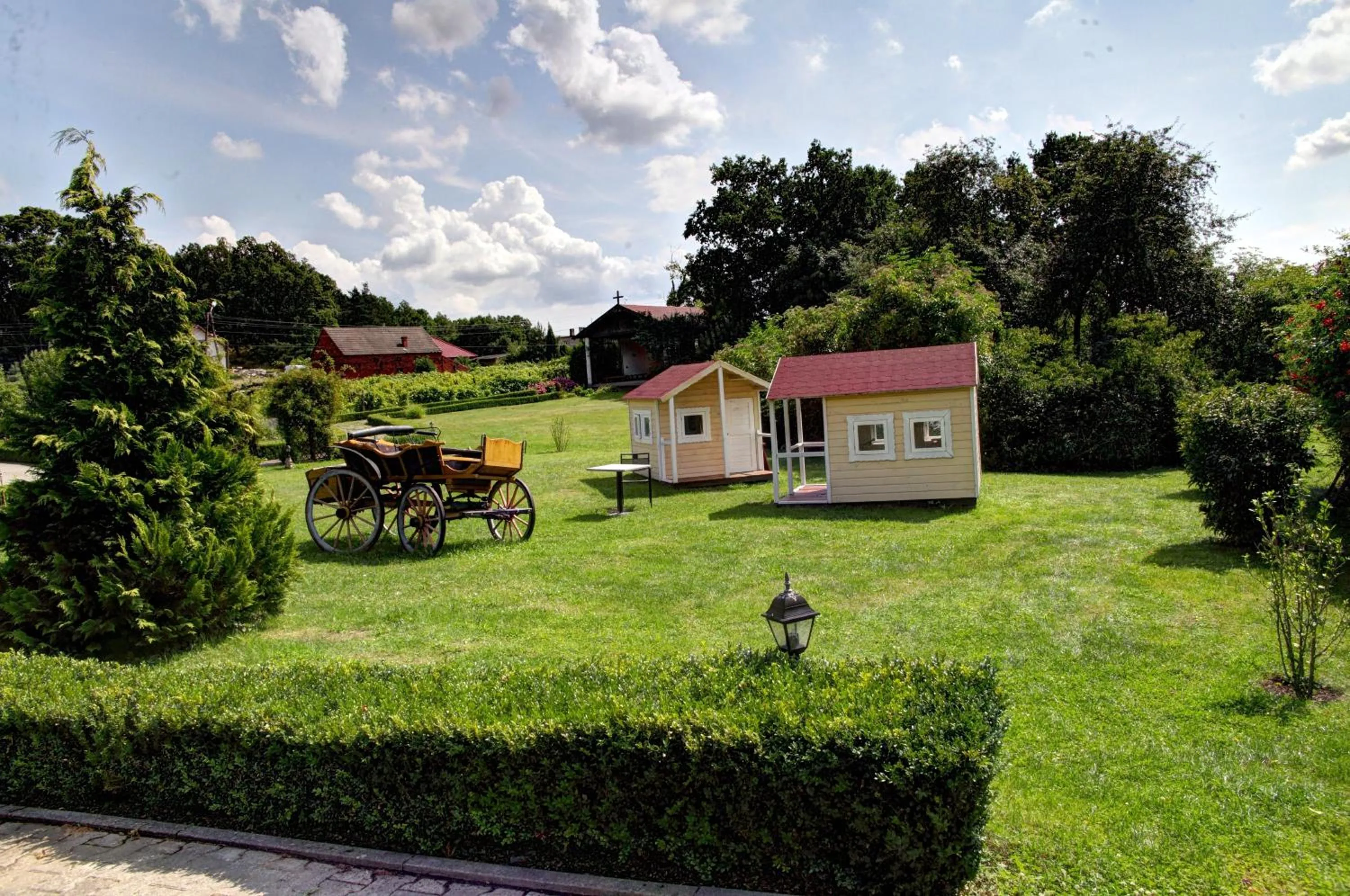 Natural landscape in Zespół Pałacowo-Parkowy Bądzów