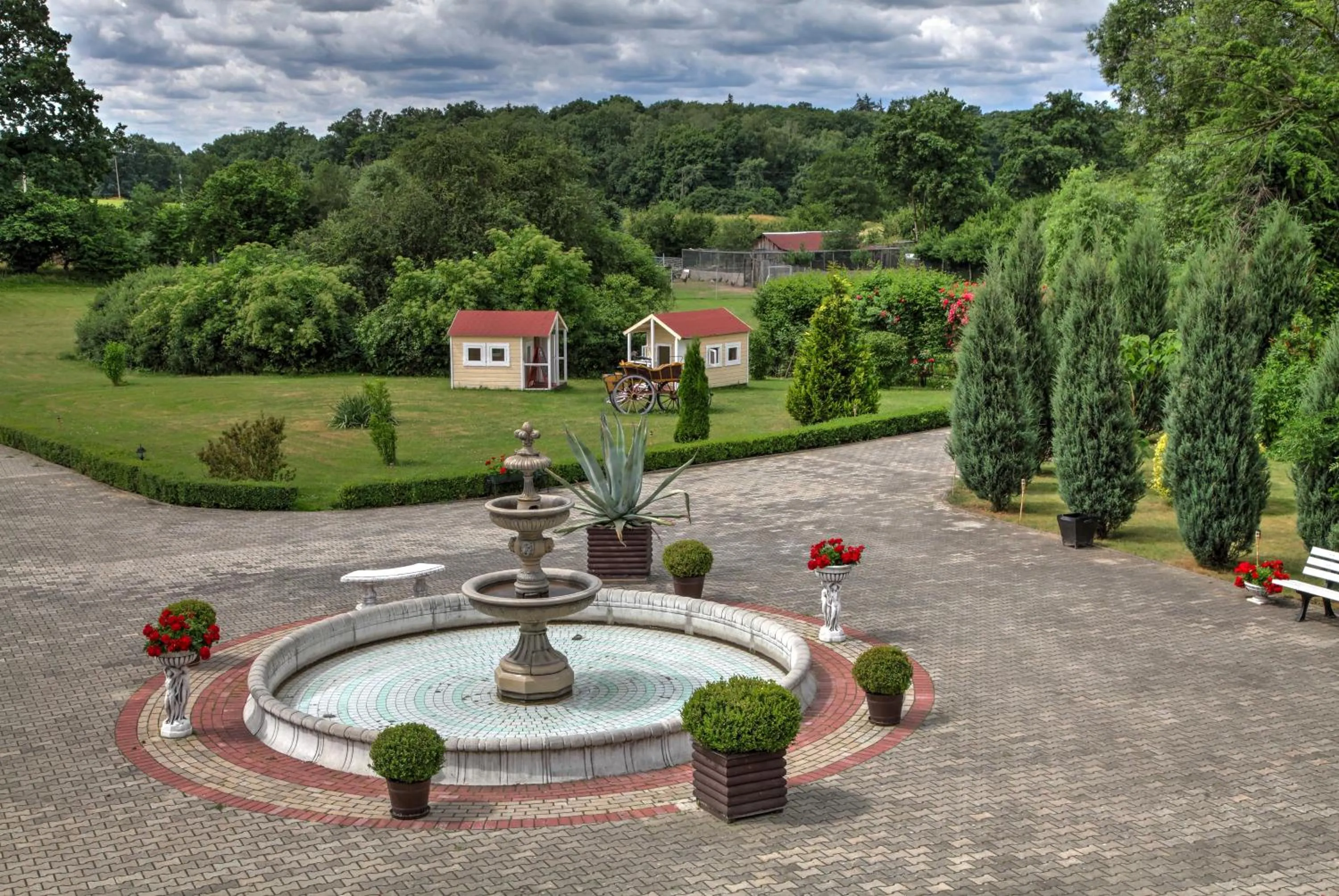 Garden in Zespół Pałacowo-Parkowy Bądzów
