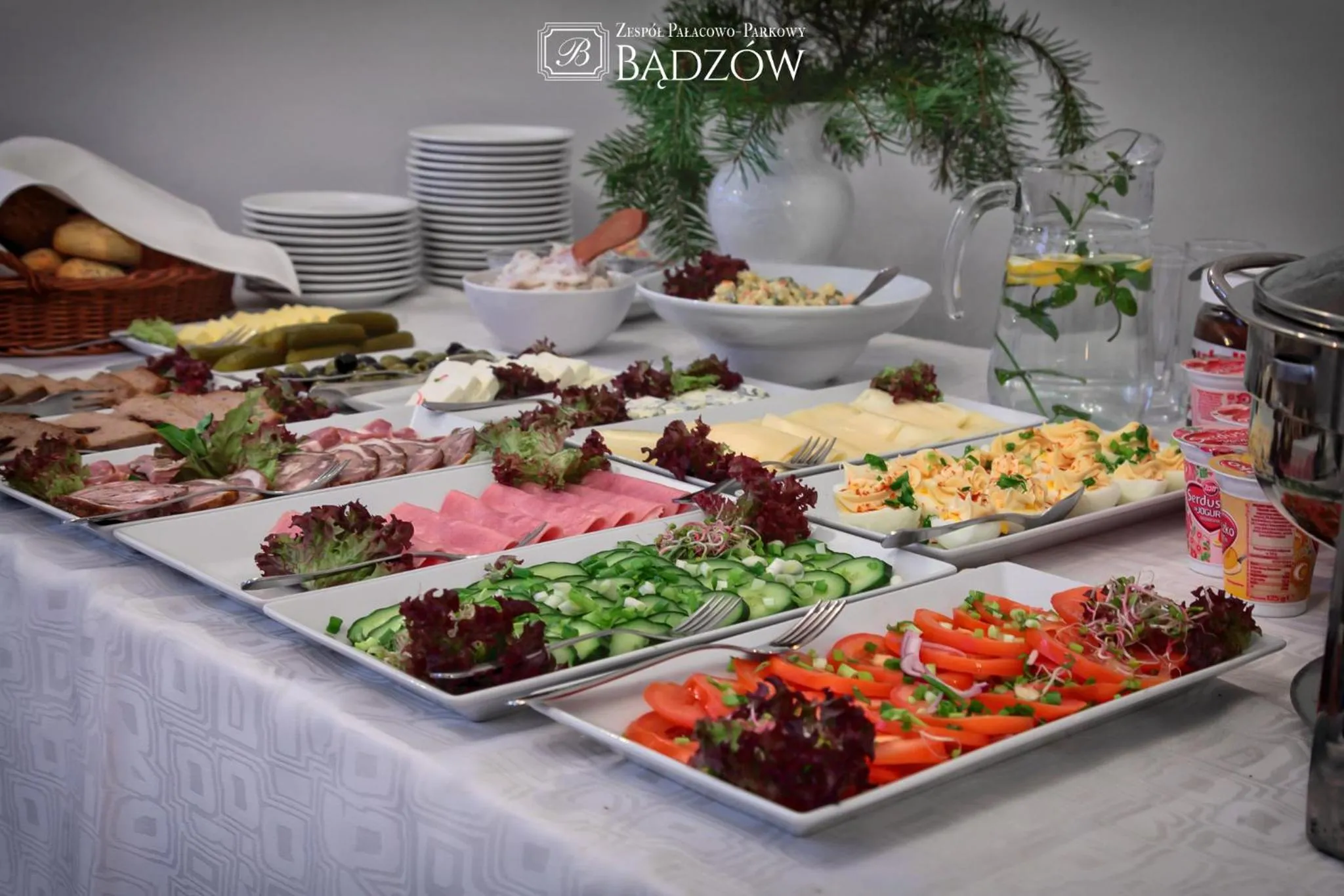 Breakfast in Zespół Pałacowo-Parkowy Bądzów