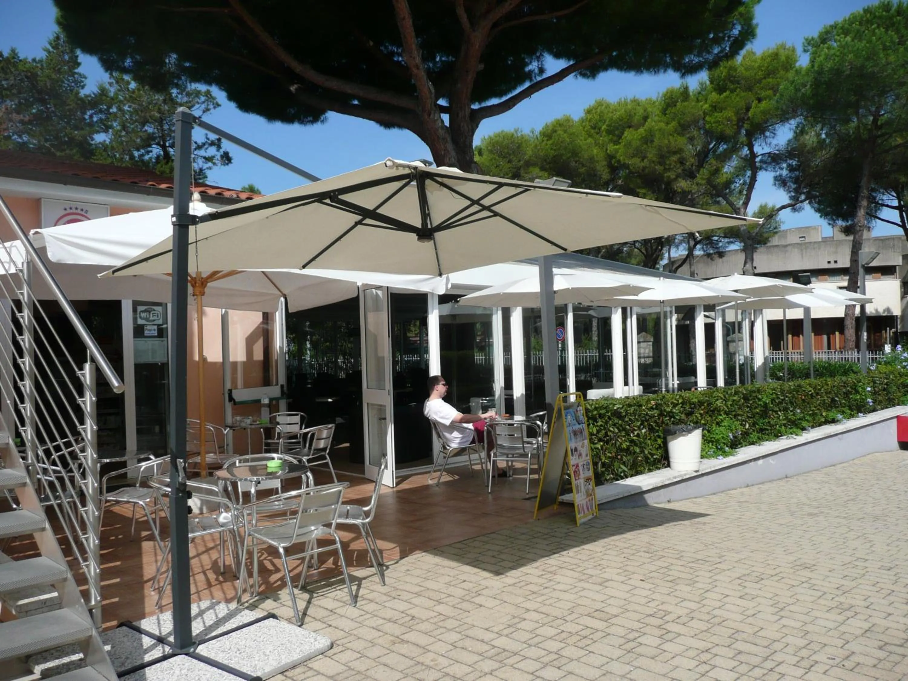 Restaurant/places to eat in Bolgheri Marina Resort
