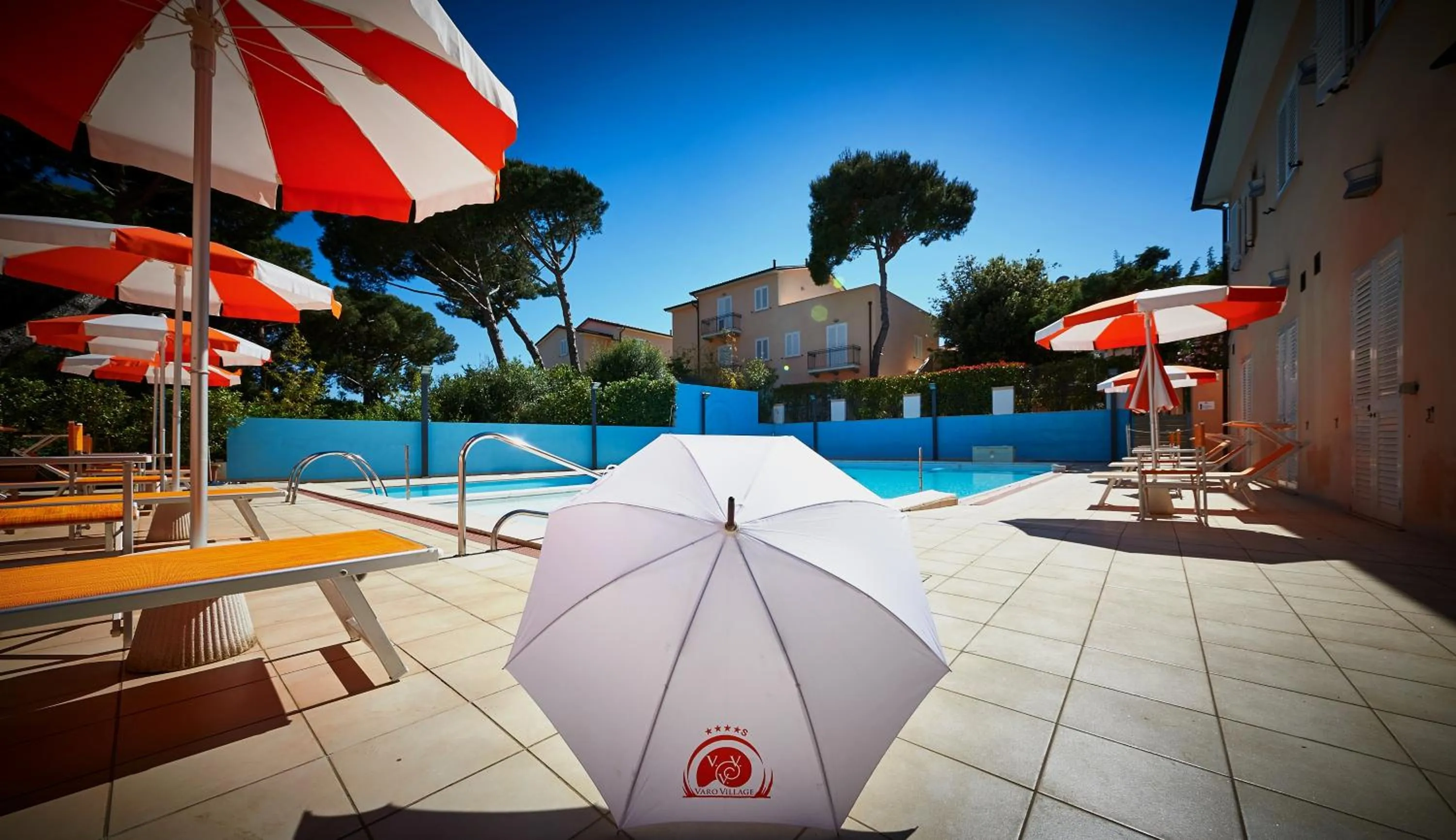 Swimming pool in Bolgheri Marina Resort