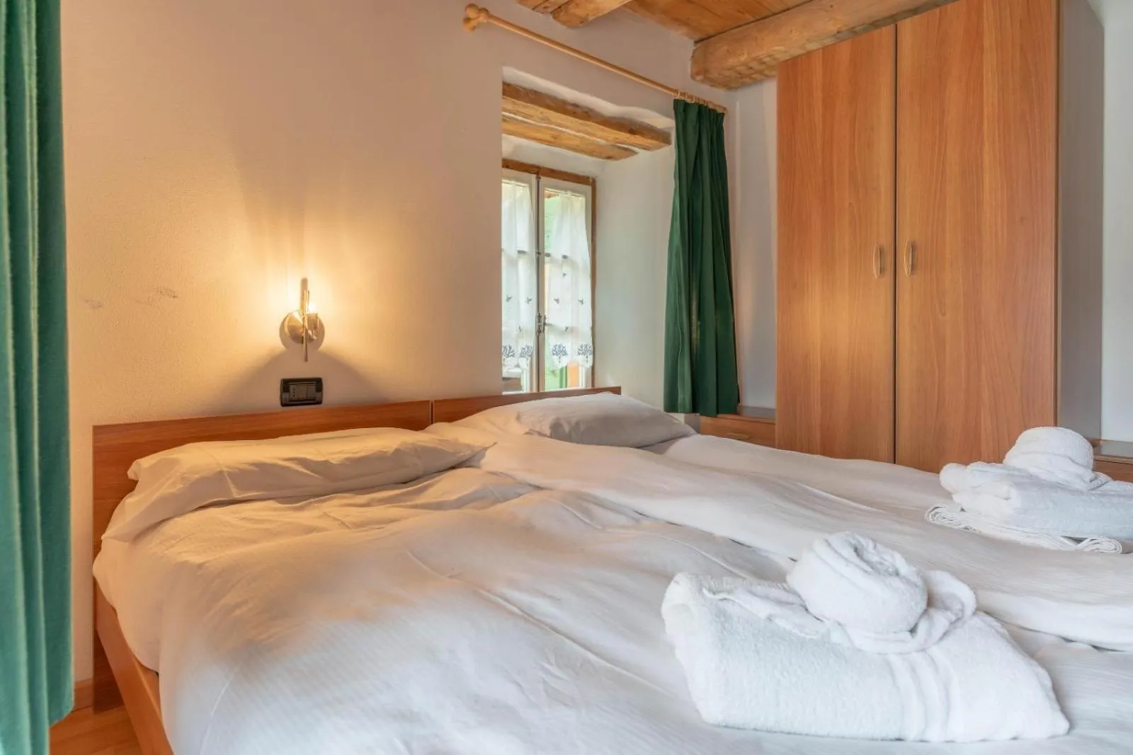 Bed in Chalet Musiera