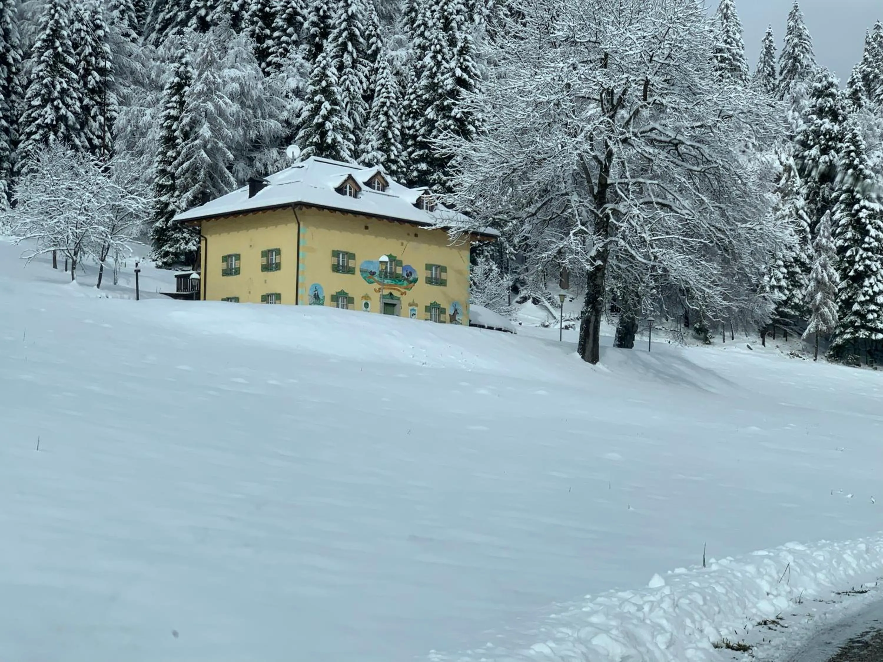 Property building in Chalet Musiera
