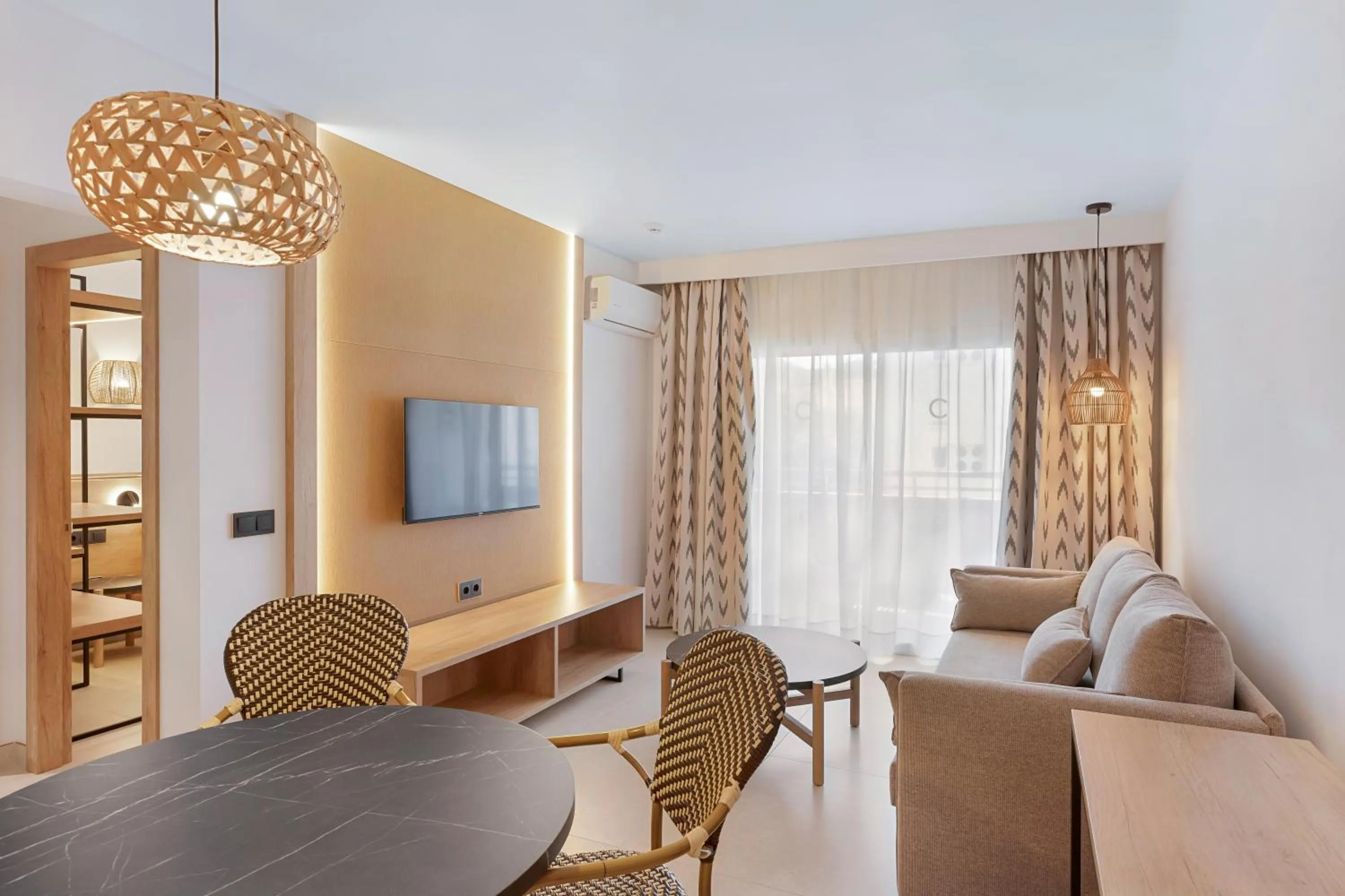 Seating area in Aparthotel Aquasol