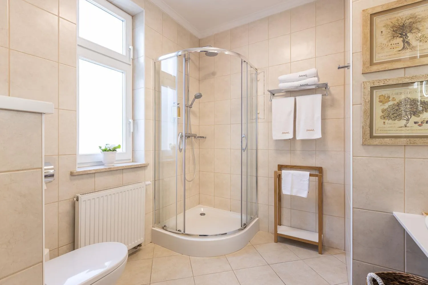 Shower in Villa Antonina