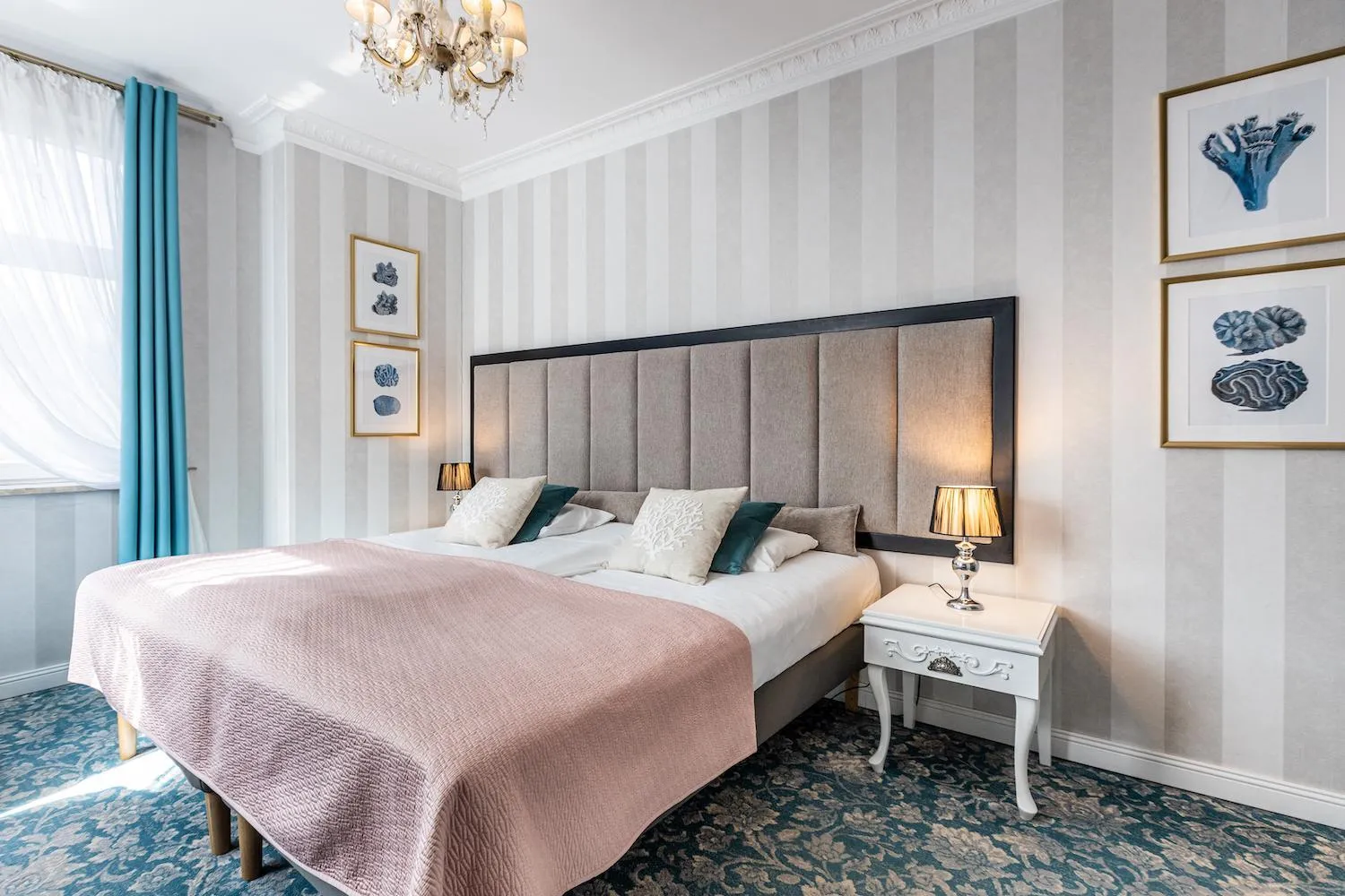 Toilet, Bed in Villa Antonina