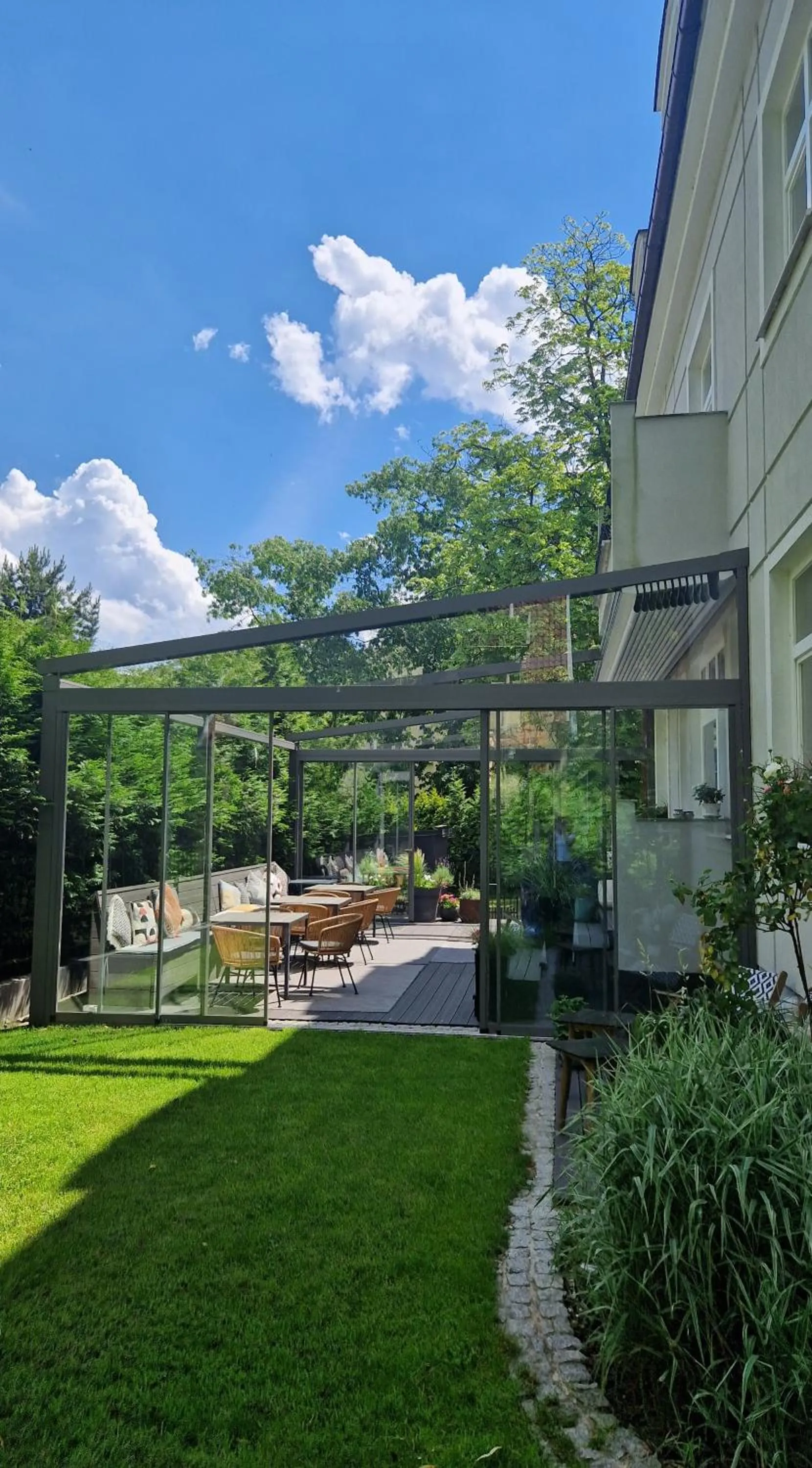 Property building in Villa Antonina