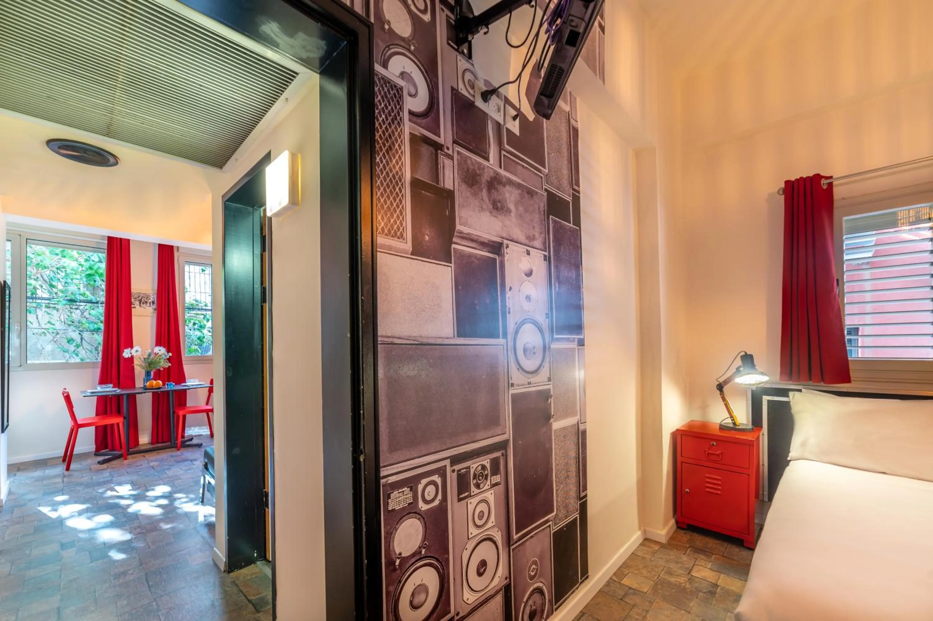 Photo of the whole room, Bed in Ben Yehuda Apartments