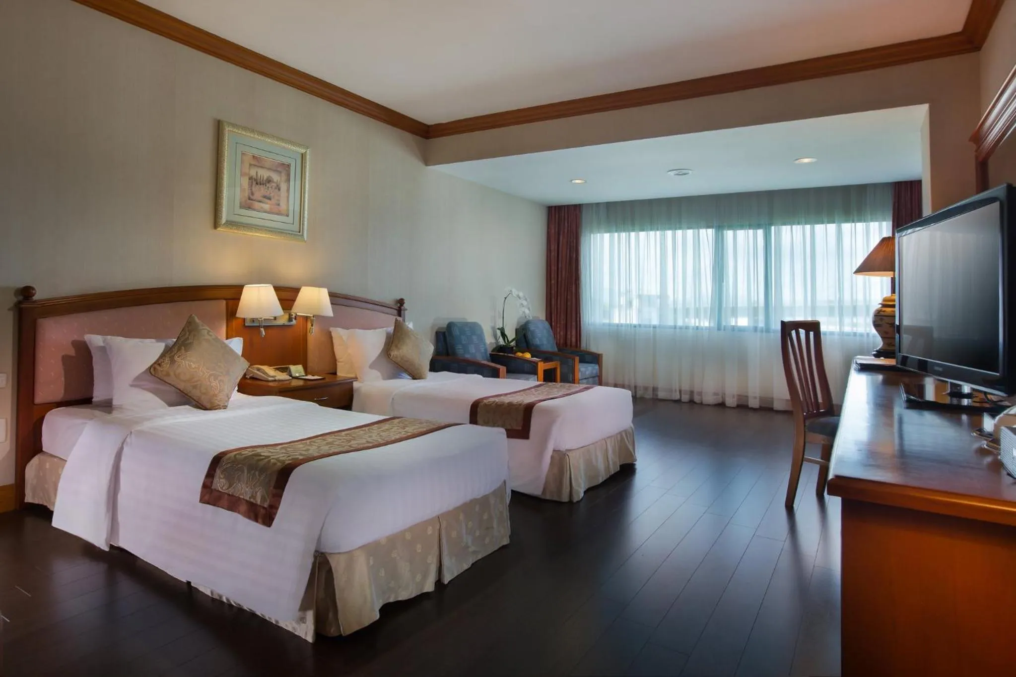 Bedroom, Bed in Halong Plaza Hotel