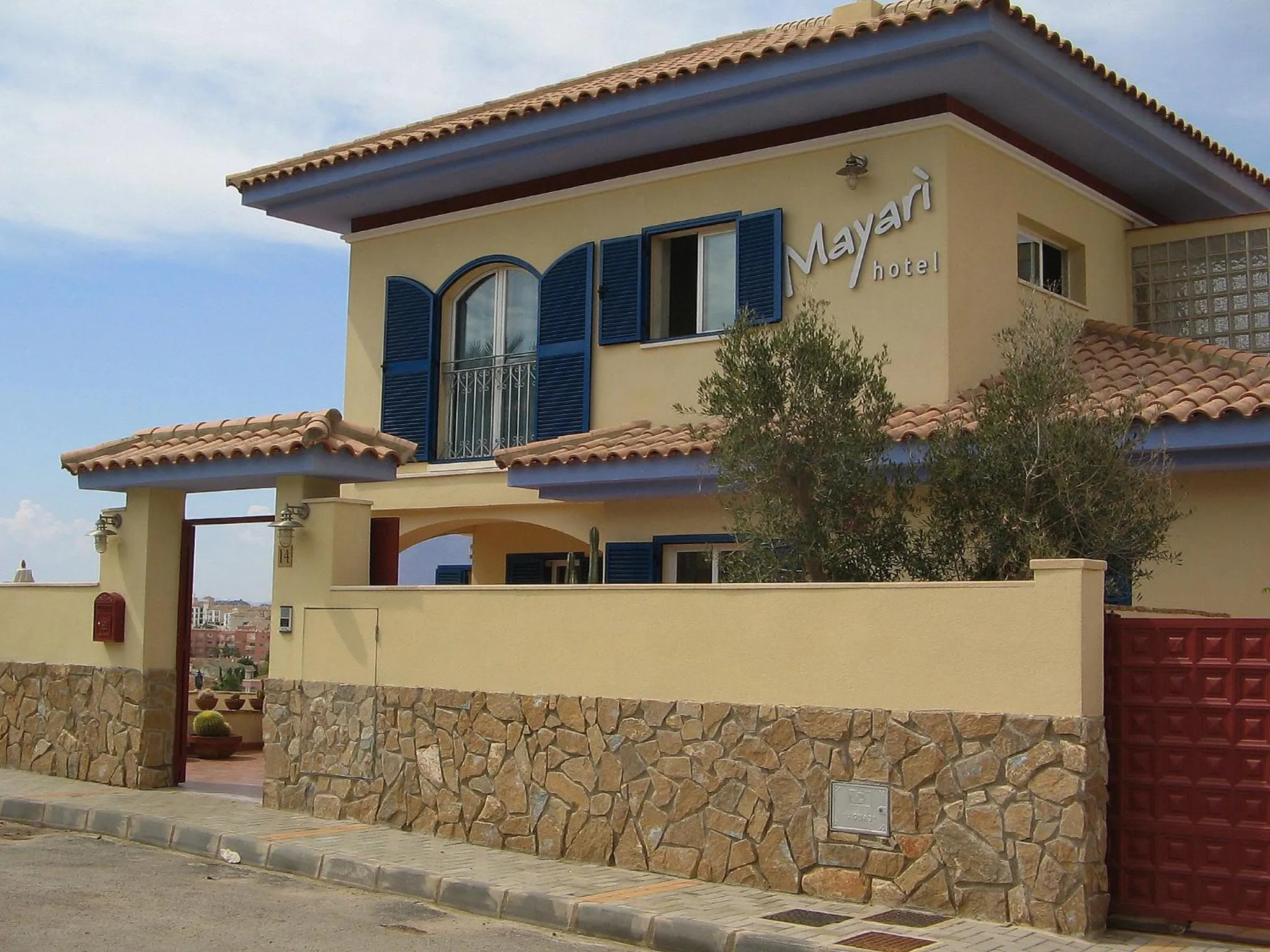 Facade/entrance in Hotel Mayarí Boutique Hotel
