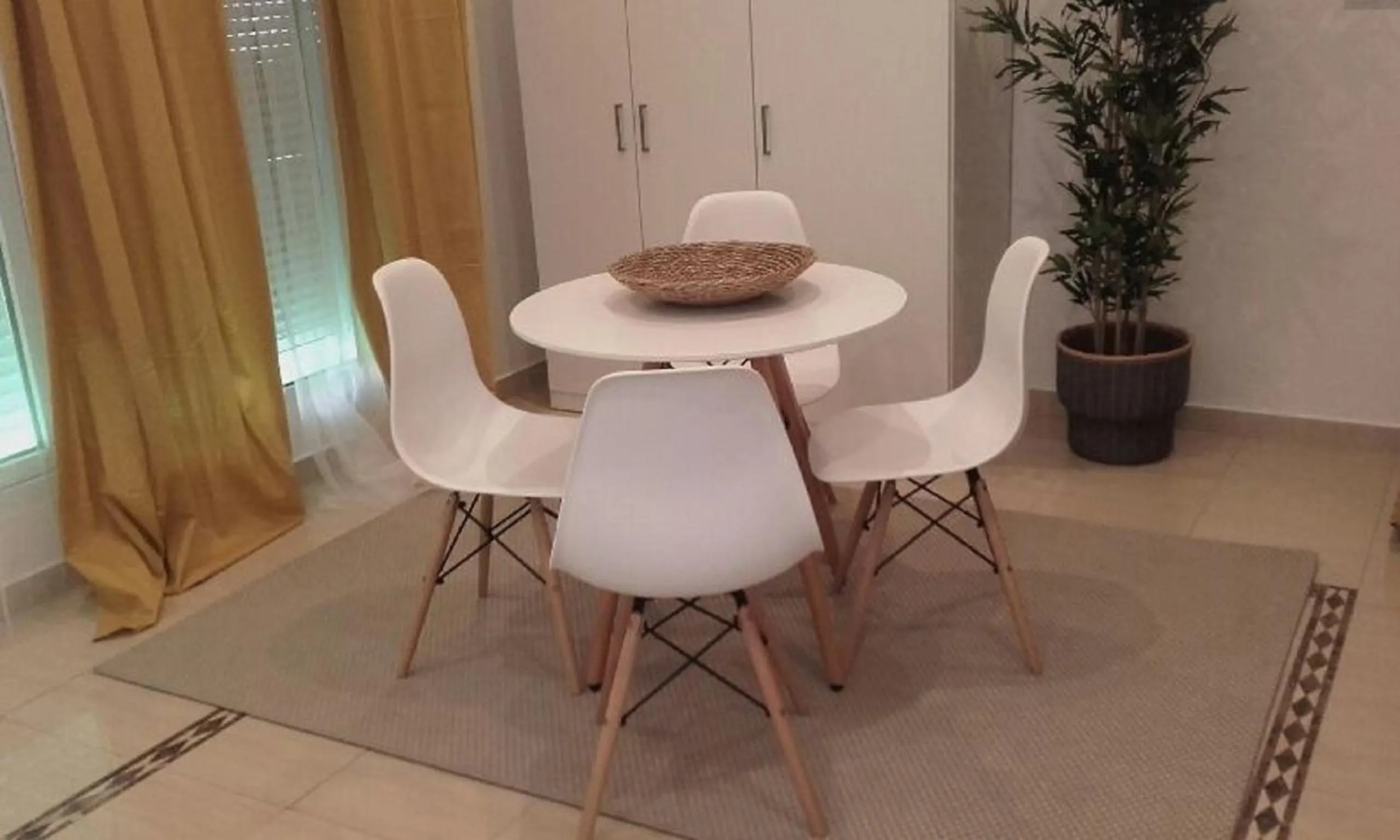 Photo of the whole room in El Globo