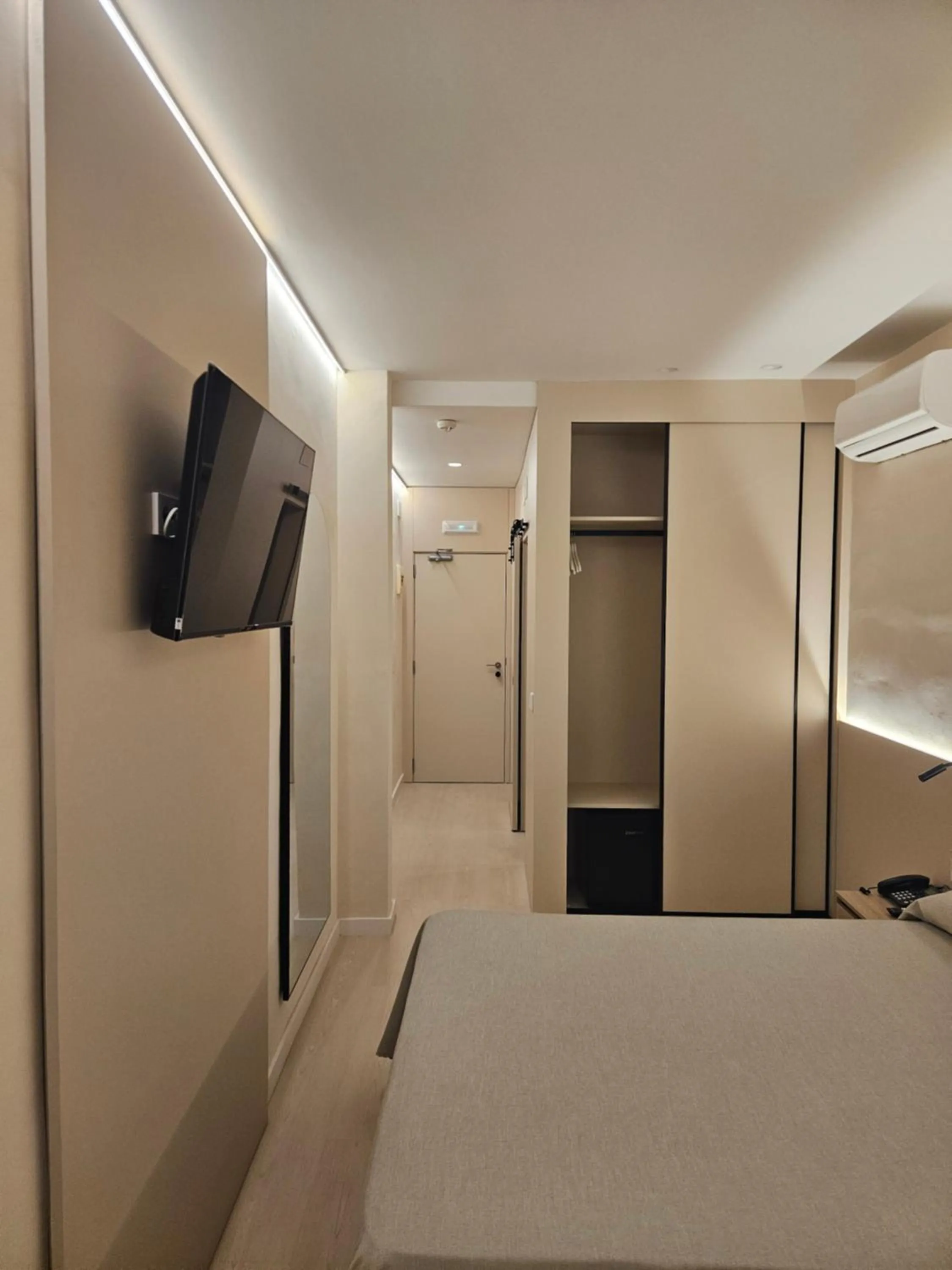 Photo of the whole room, Bed in El Globo