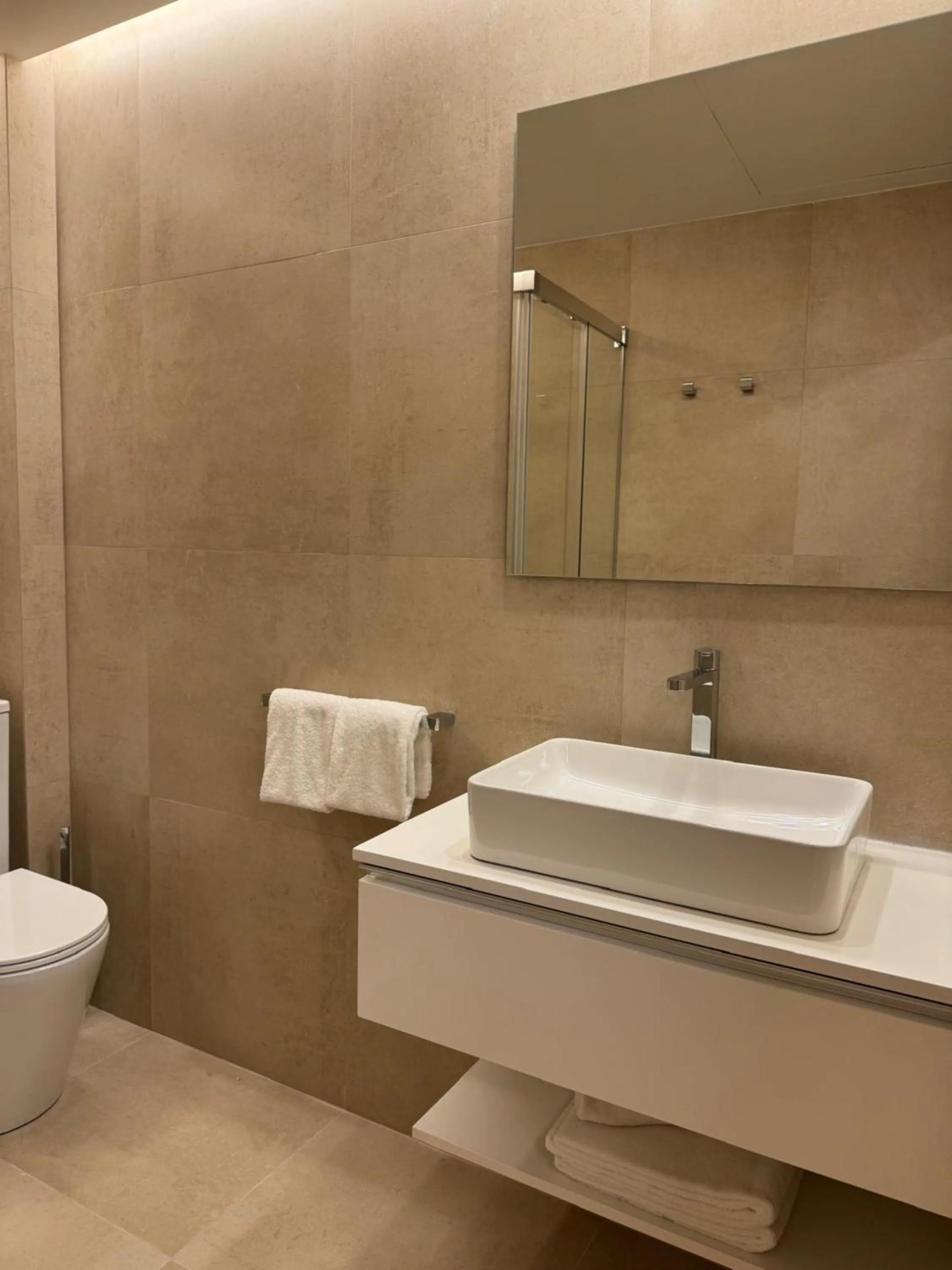 Bathroom in El Globo