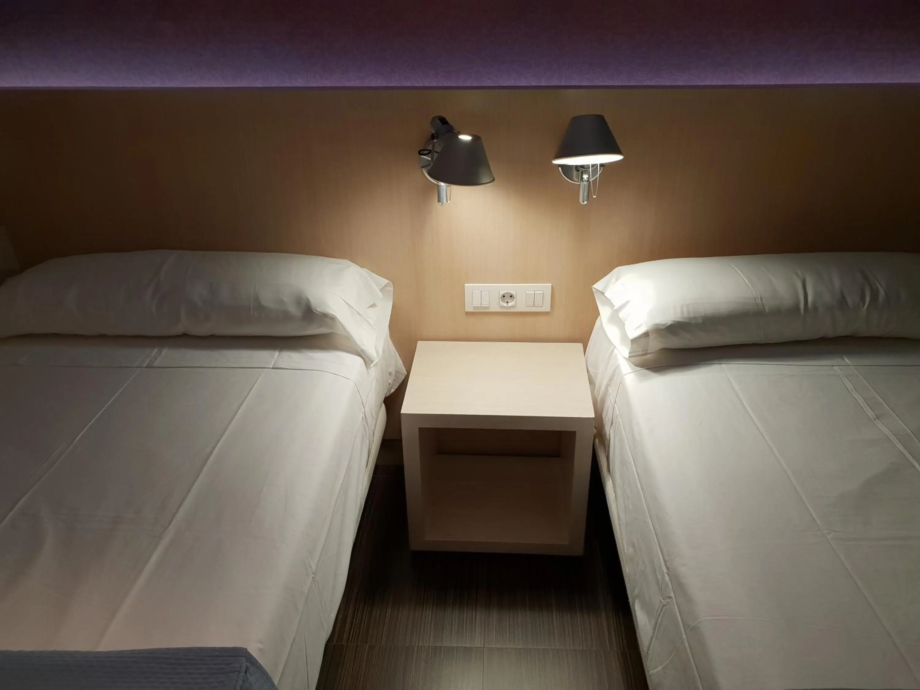 Photo of the whole room, Bed in El Globo