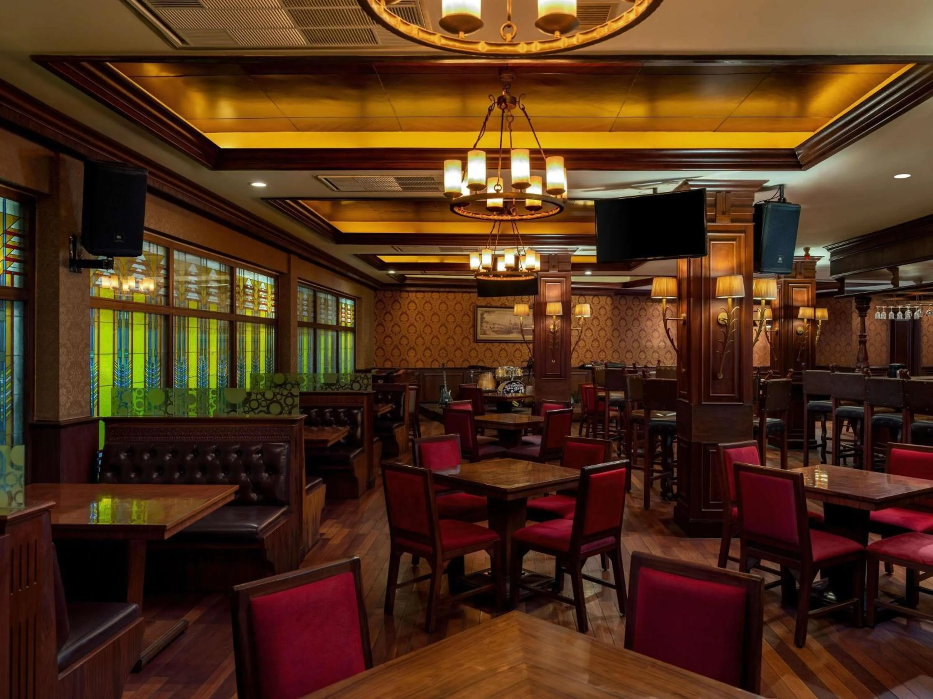 Lounge or bar in Hotel Majapahit Surabaya MGallery