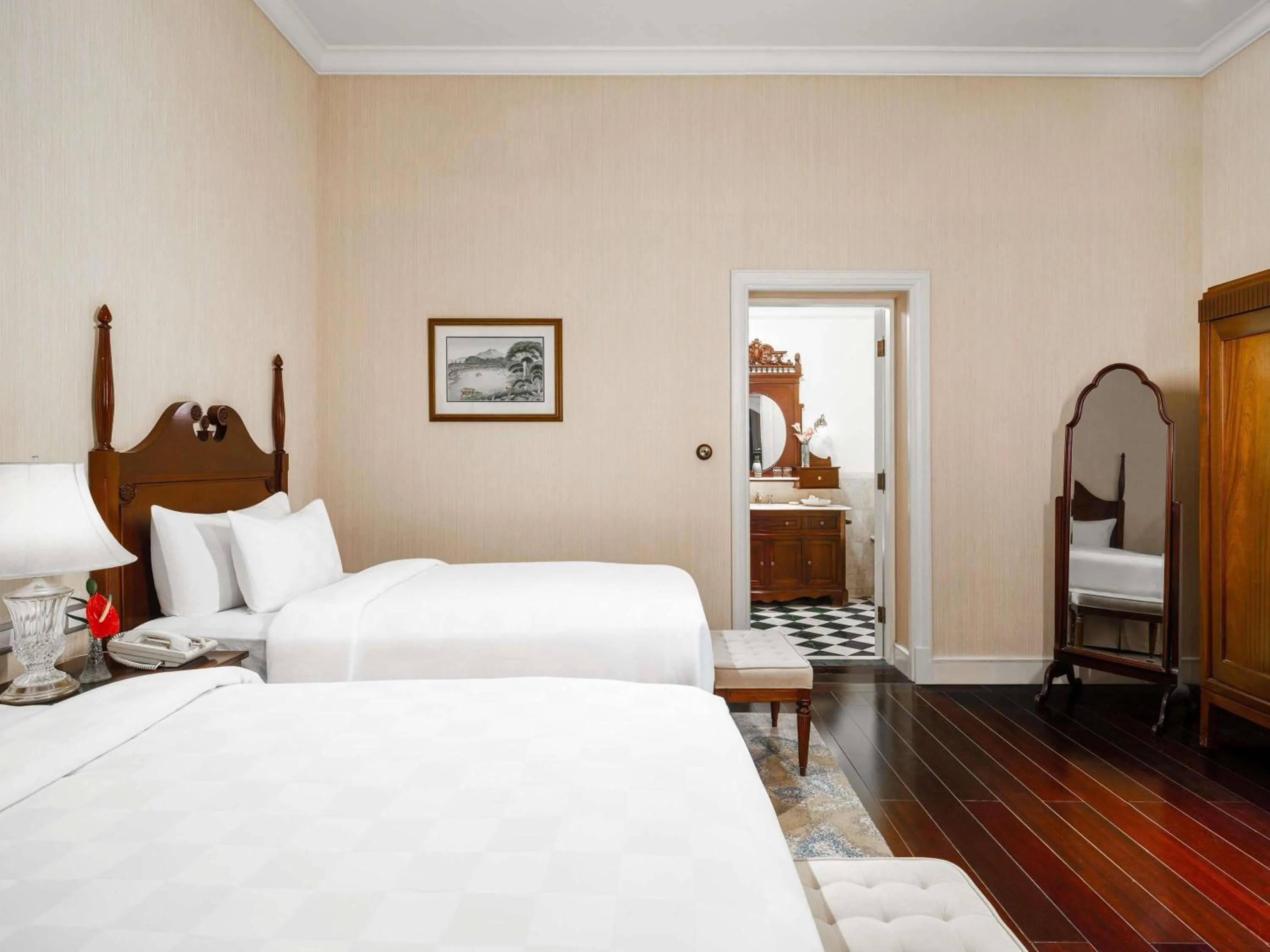 Bedroom, Bed in Hotel Majapahit Surabaya MGallery