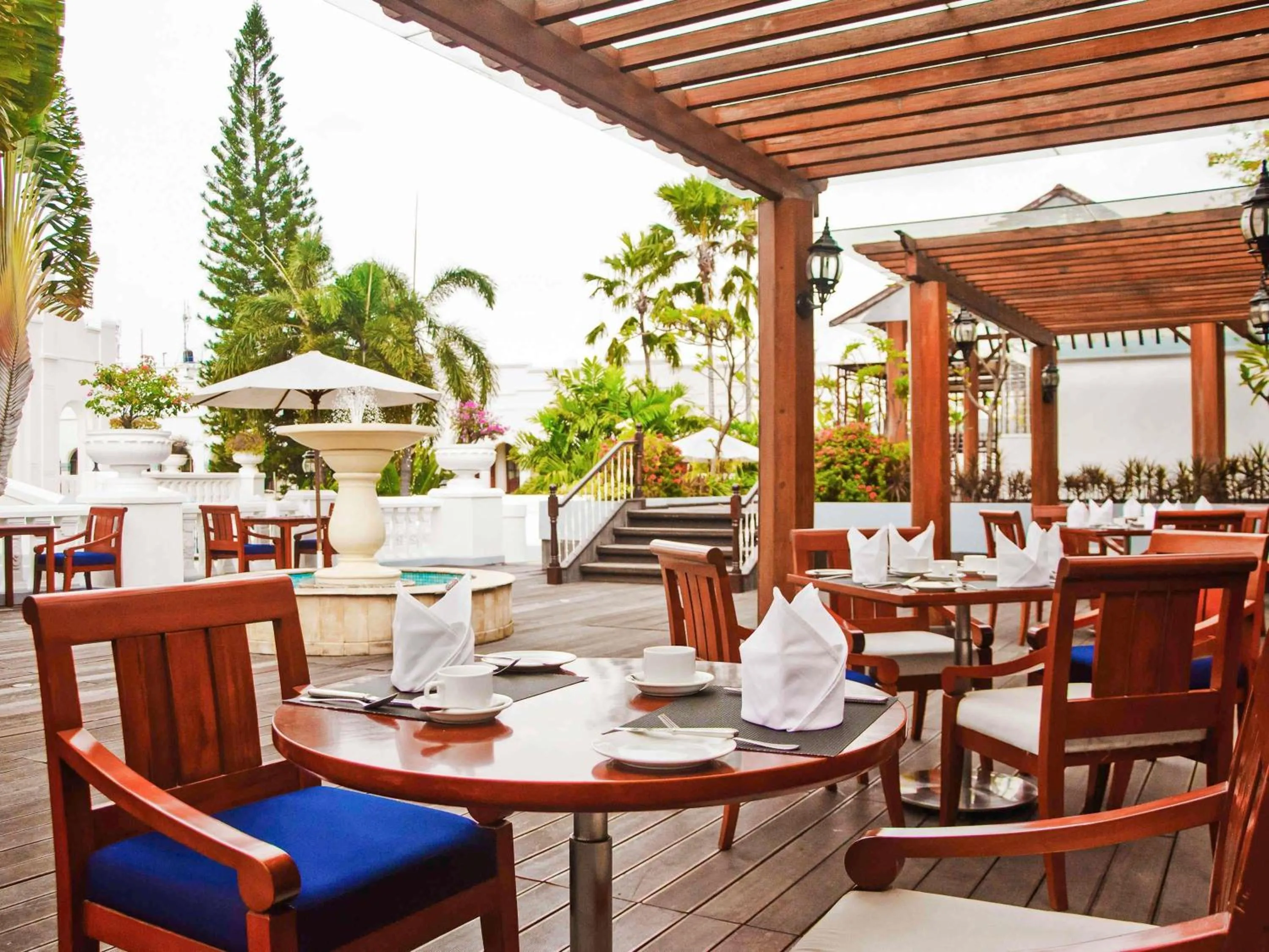 Breakfast in Hotel Majapahit Surabaya MGallery