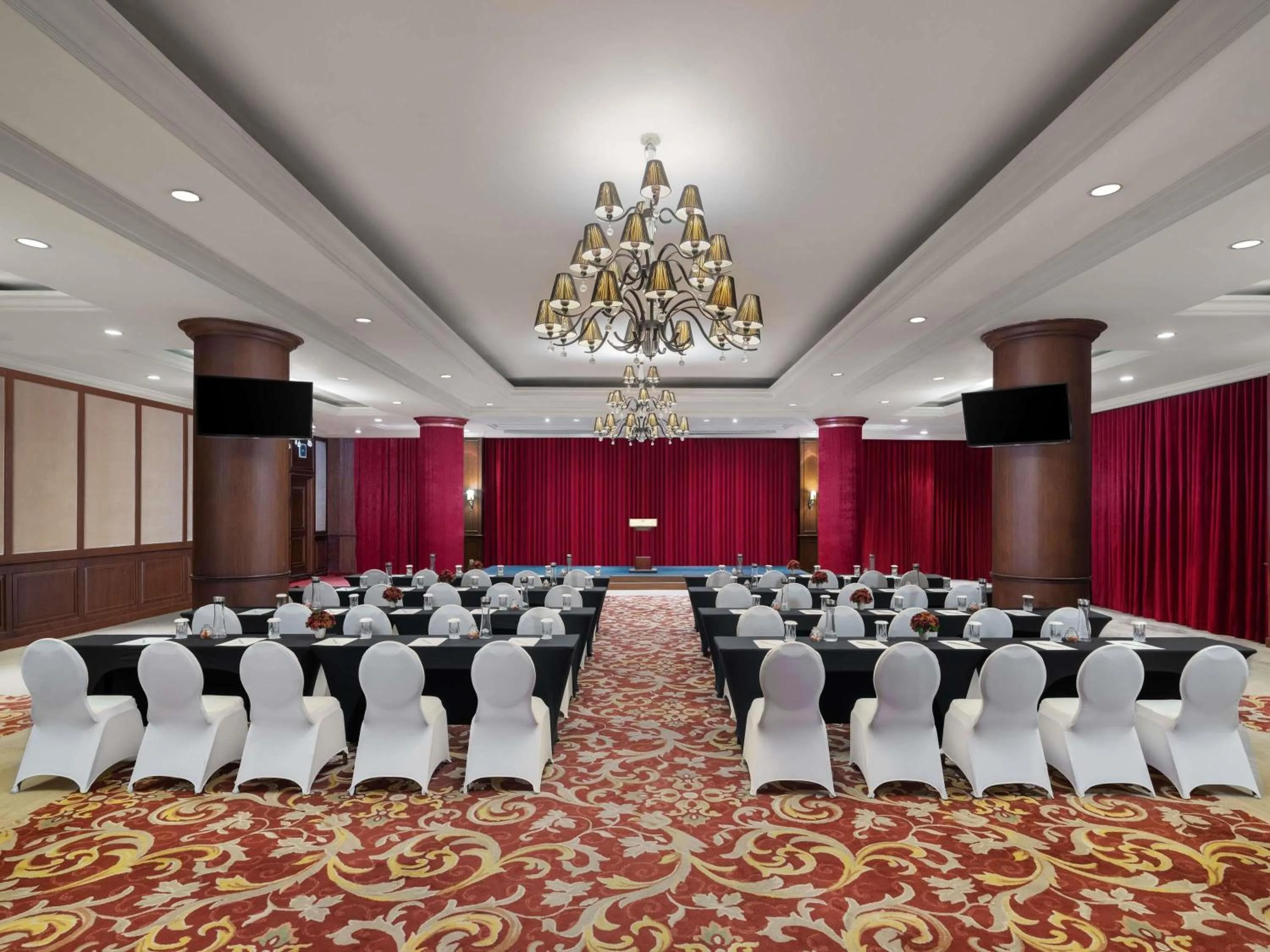 Meeting/conference room in Hotel Majapahit Surabaya MGallery