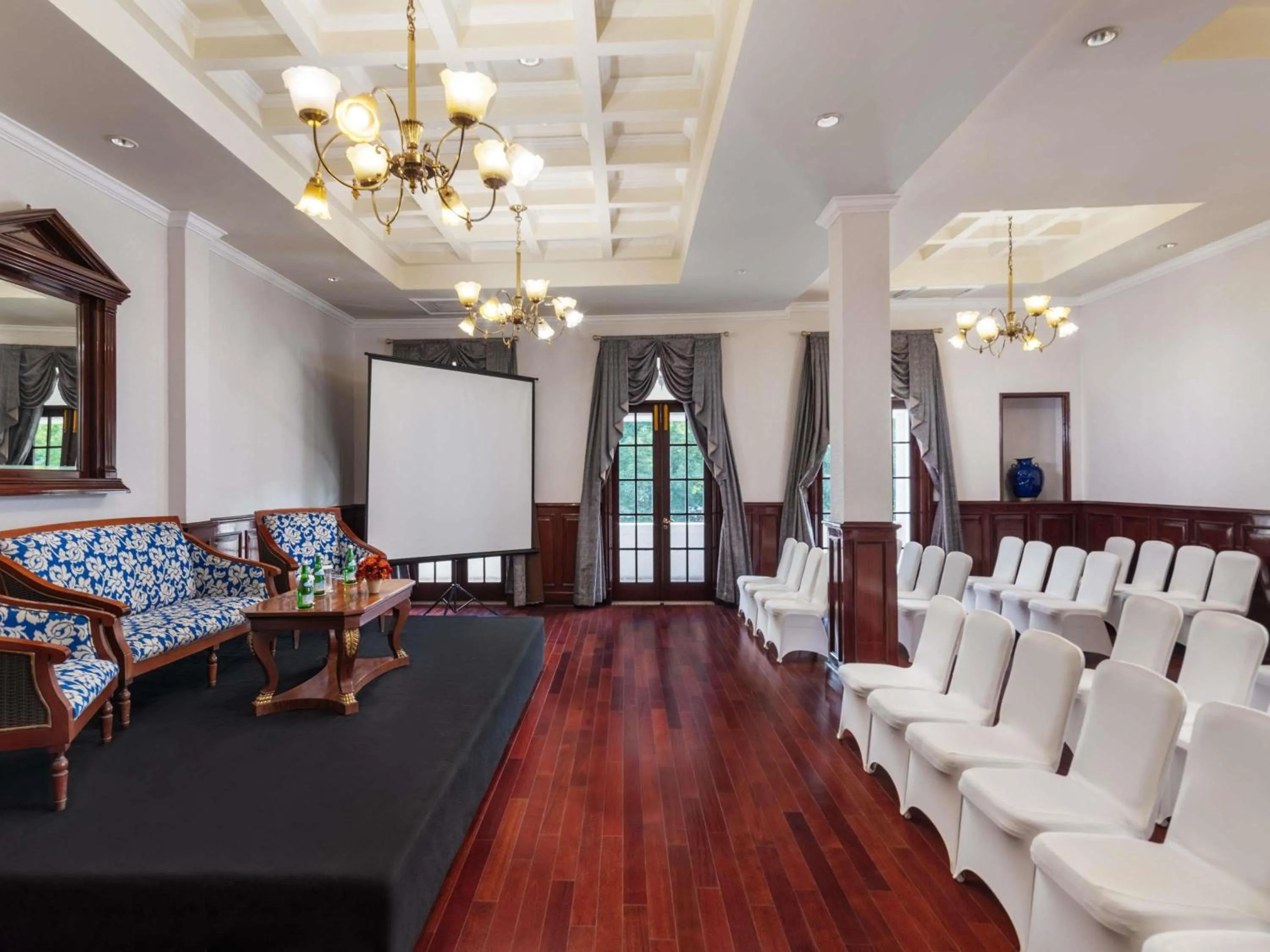 Meeting/conference room in Hotel Majapahit Surabaya MGallery
